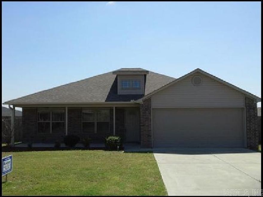 *ALEXANDER* GORGEOUS HOME IN THE EMERALD MOUNTAIN NEIGHBORHOOD!! This All Electric 3 Bedroom And 2 Bath Home Features Over 1300 Square Feet Of Living Space! Lovely Tray Ceilings And Large walk-in Master Closet With Built-in Organizer In Master! Charming Front Porch And A Fully Enclosed Large Backyard! Electric Range And Dishwasher Provided In Kitchen! Washer And Dryer Hookups! 2 Car Garage For Parking! NO SMOKING!! AVAILABLE LATE JANUARY 2026!!!