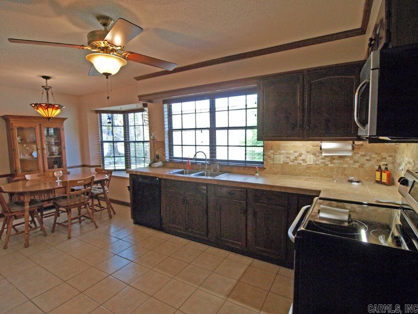 Marlowe Manor - Residential