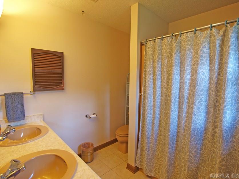 Marlowe Manor - Residential