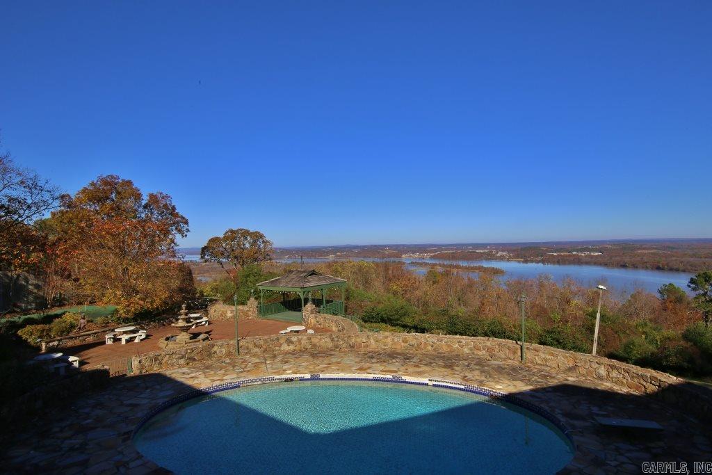 COUNTRY CLUB OF AR VILLAGE WAY A - Residential
