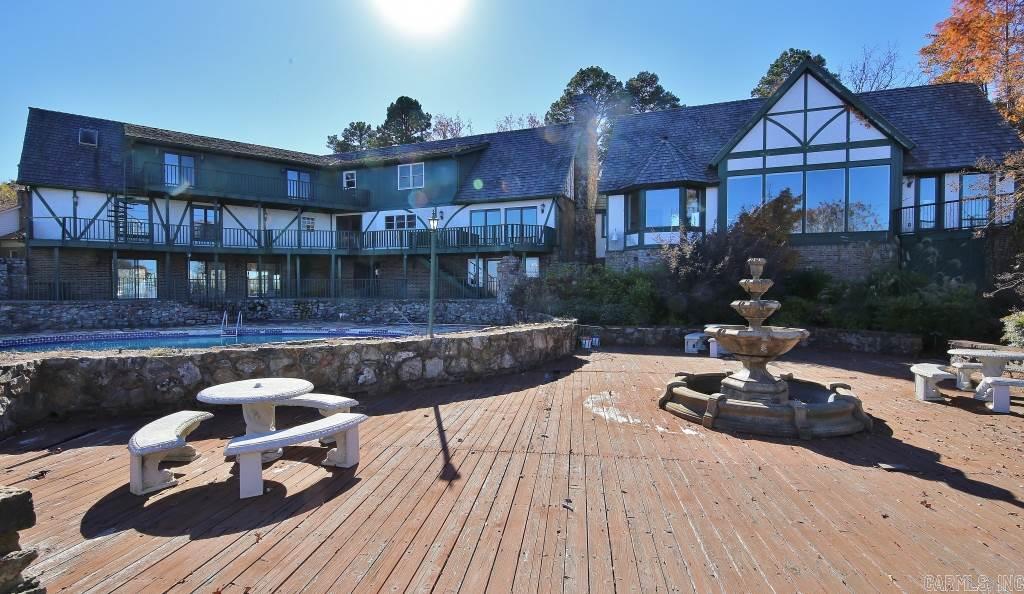 COUNTRY CLUB OF AR VILLAGE WAY A - Residential