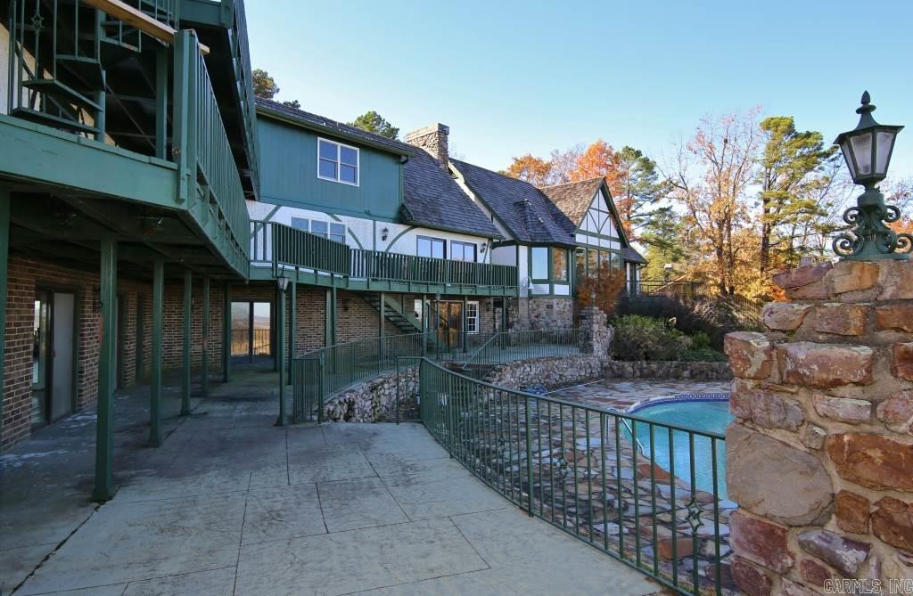COUNTRY CLUB OF AR VILLAGE WAY A - Residential