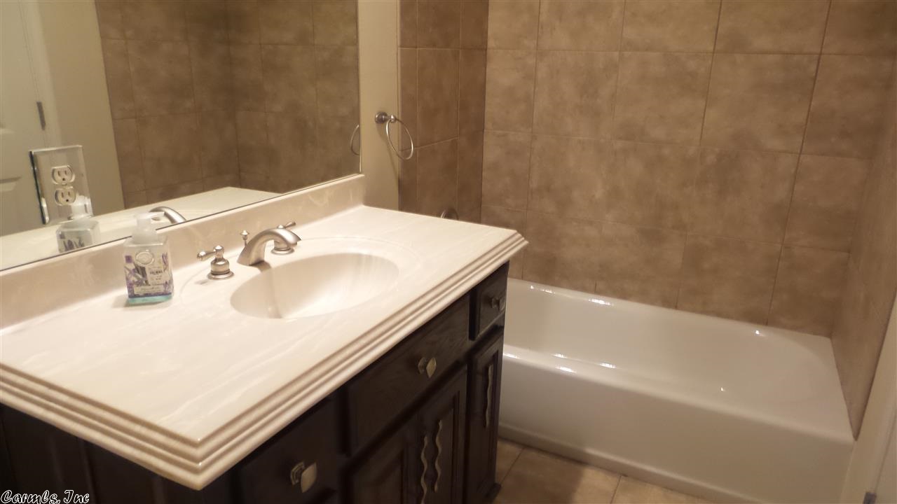 HURRICANE LAKE EST - Residential