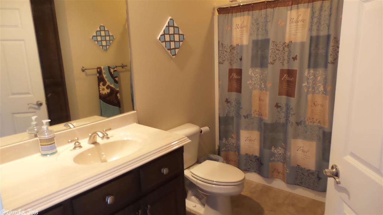 HURRICANE LAKE EST - Residential