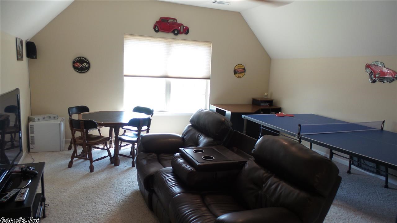 HURRICANE LAKE EST - Residential