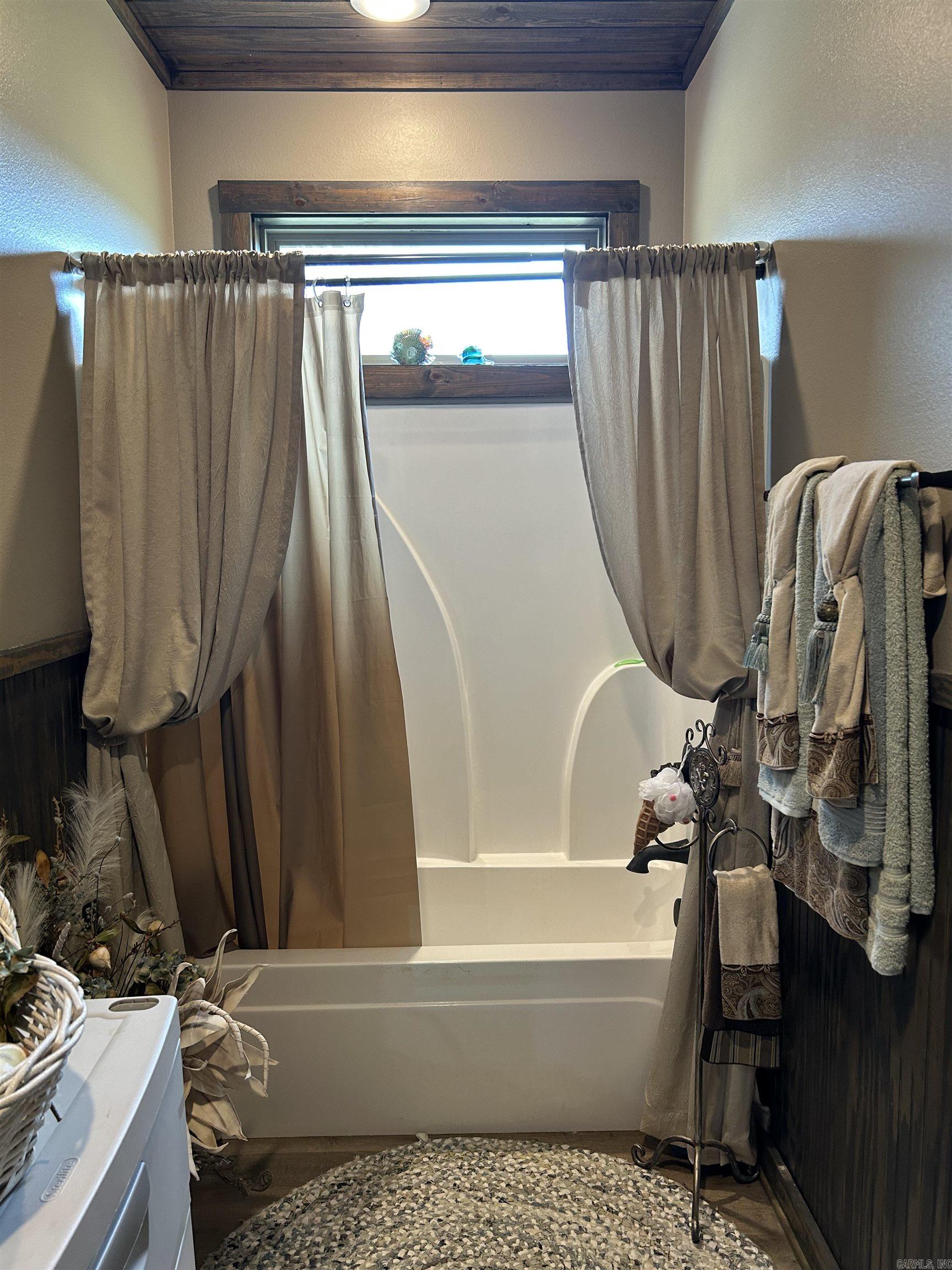 ROCKY RIVER ESTATES - Residential