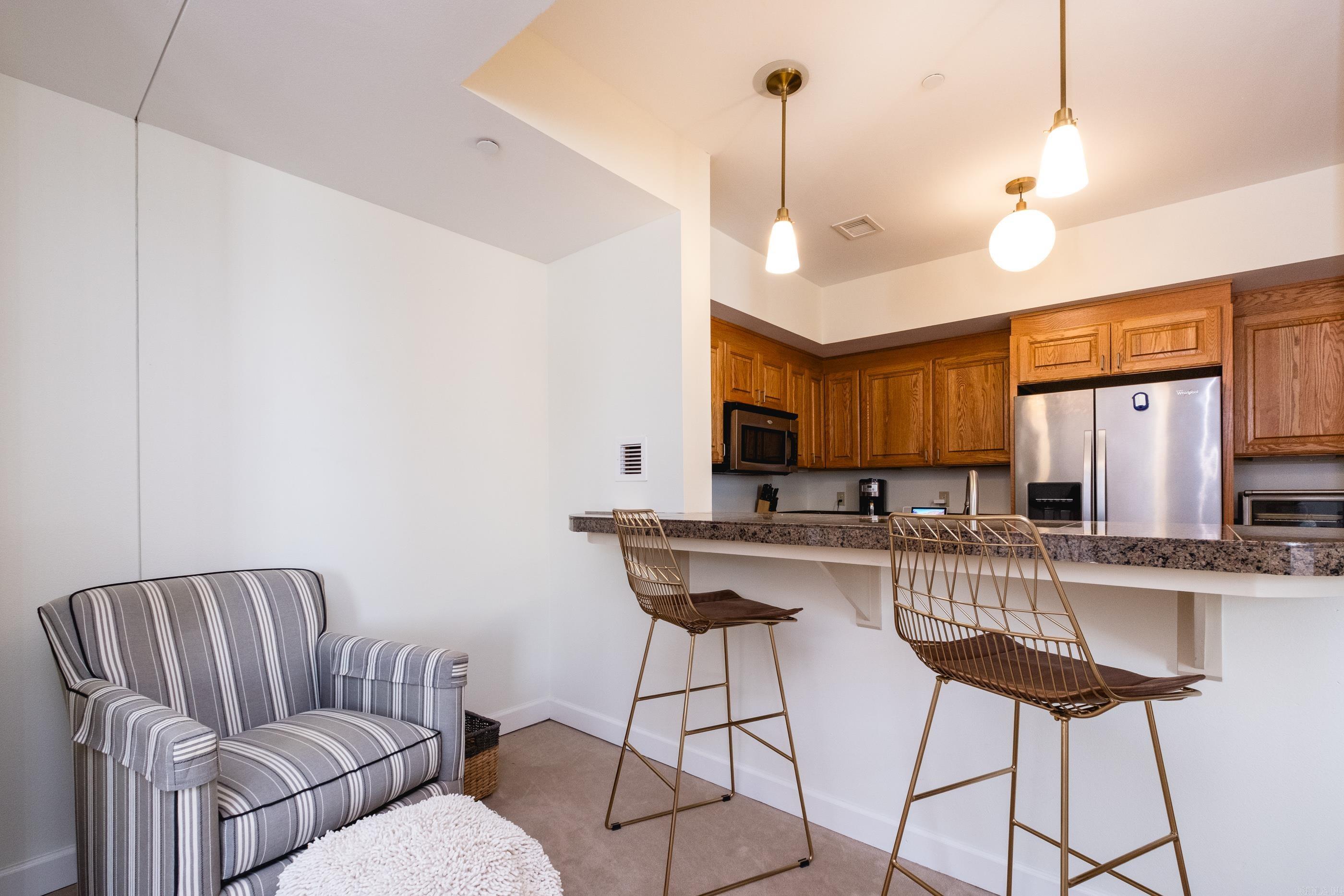 LAFAYETTE SQUARE HPR - Residential