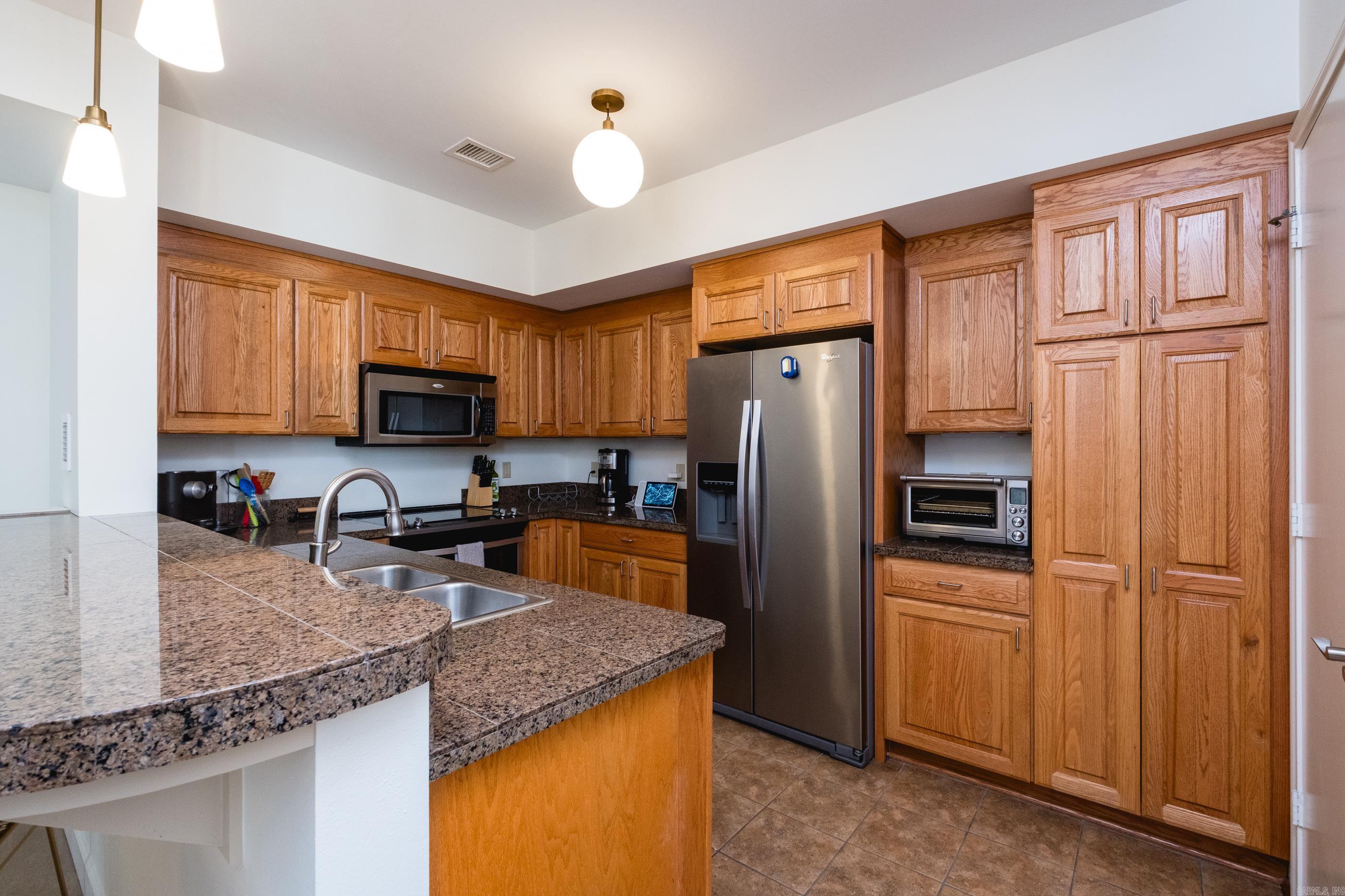 LAFAYETTE SQUARE HPR - Residential