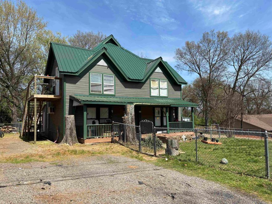 3 bed, 2 bath two-story home in a central in-town location. Good layout with solid potential updates. Fenced yard offers space for pets or outdoor use. Needs work, but a great opportunity to renovate and add value. Call today to schedule an appointment.