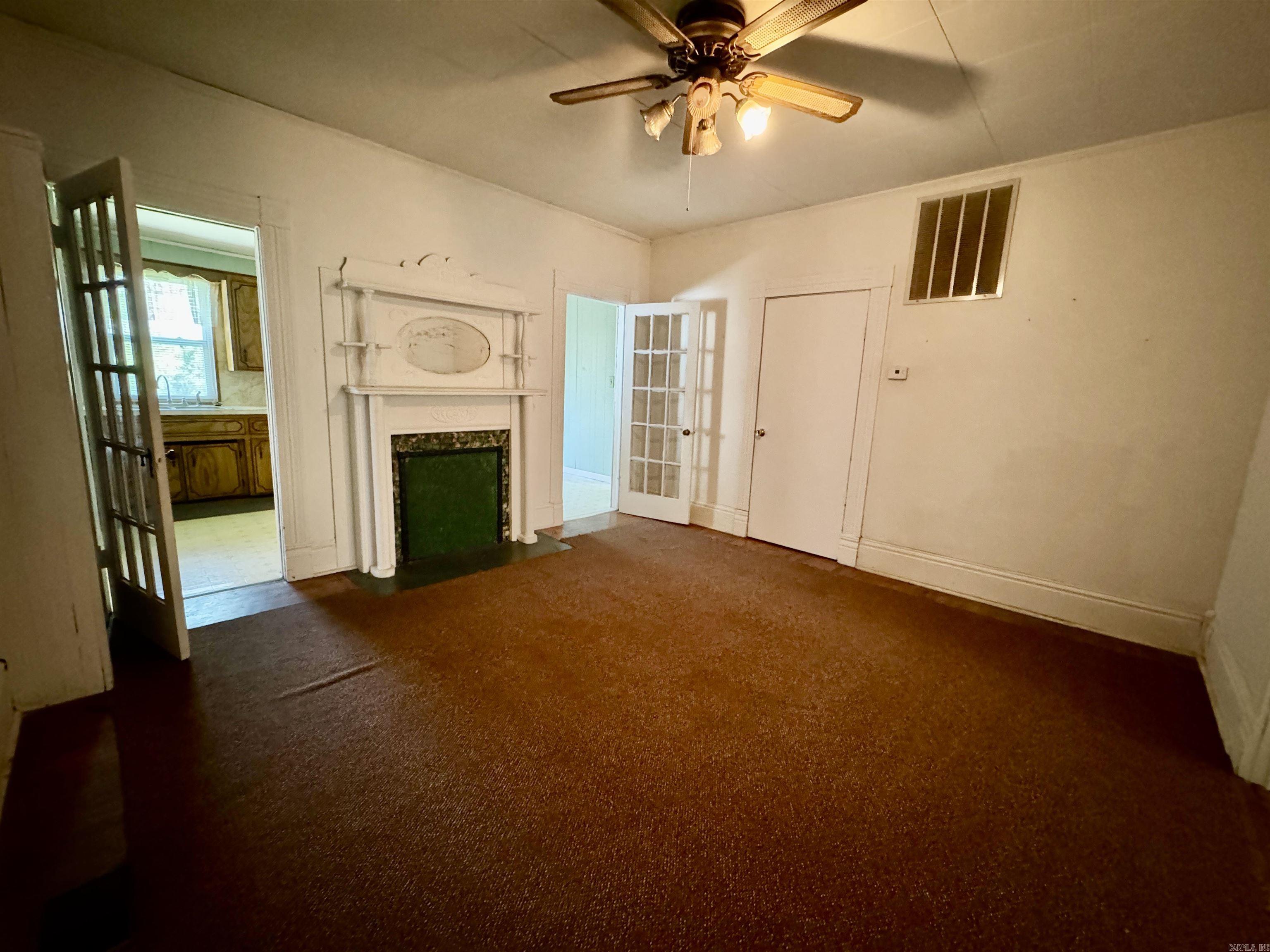 LUND & HILL (ORIGINAL TOWN) - Residential