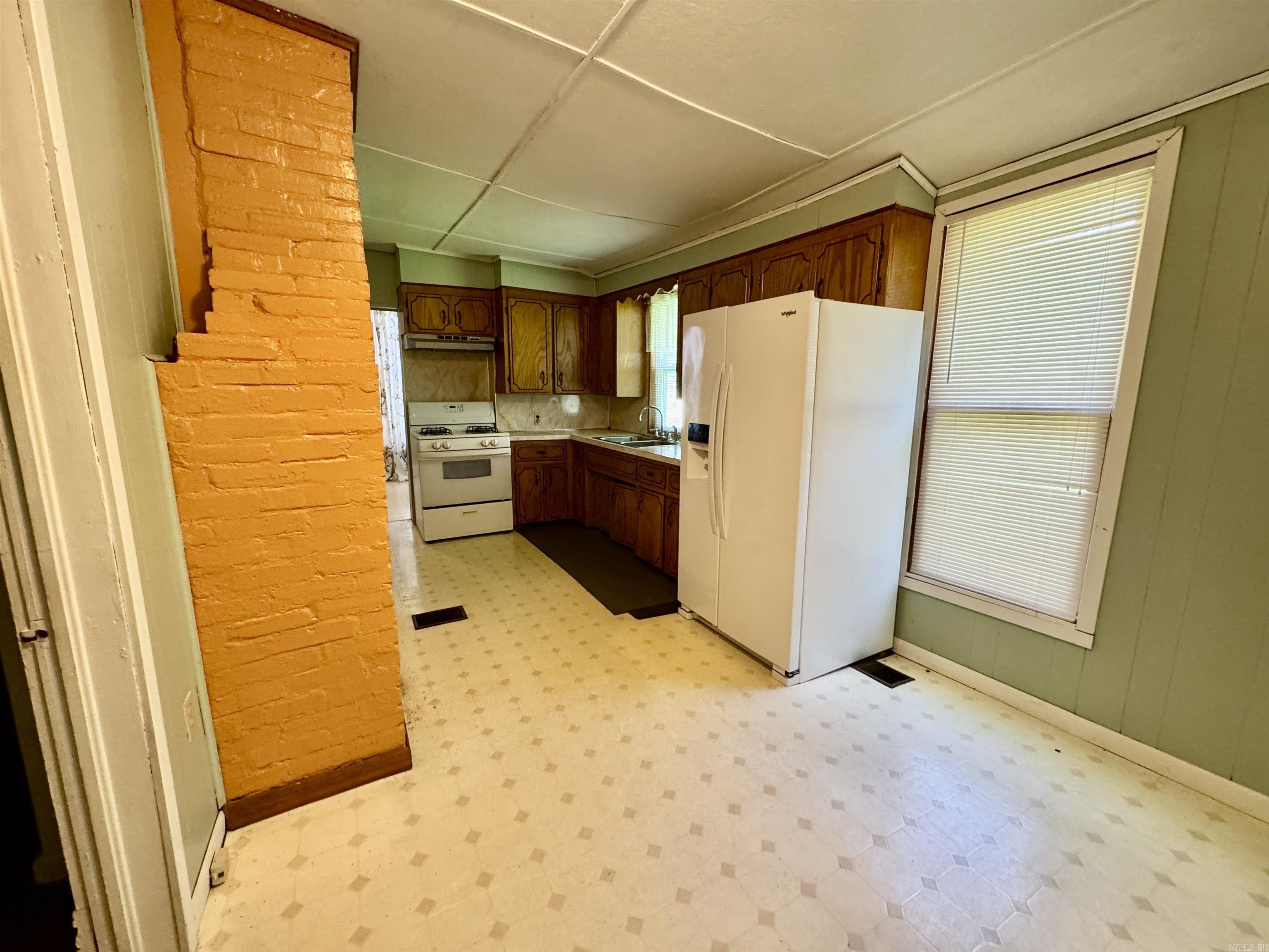 LUND & HILL (ORIGINAL TOWN) - Residential