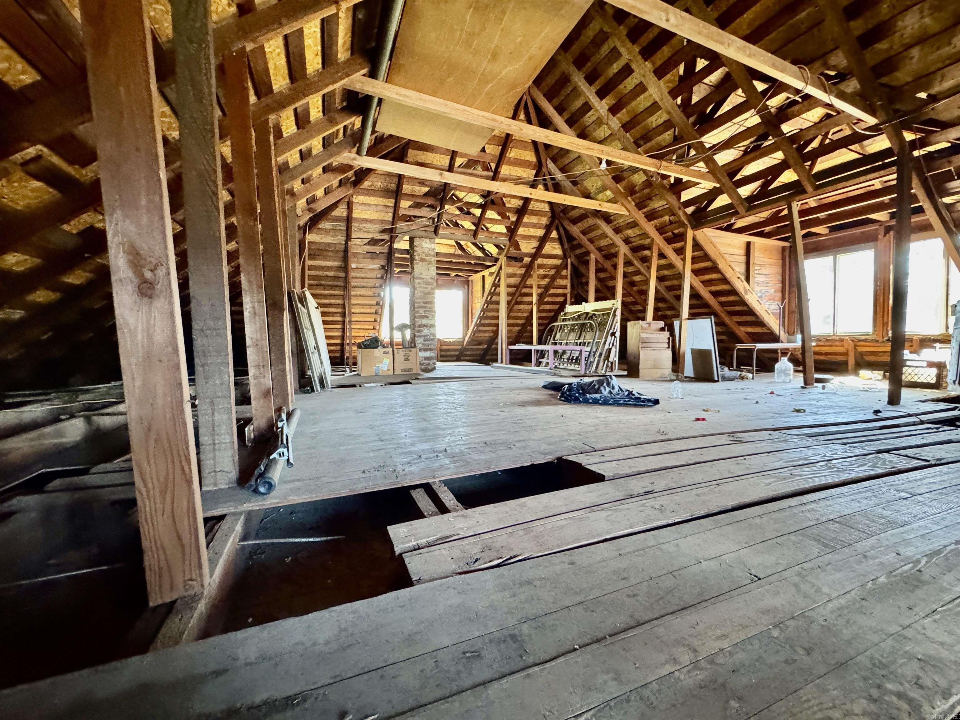 LUND & HILL (ORIGINAL TOWN) - Residential