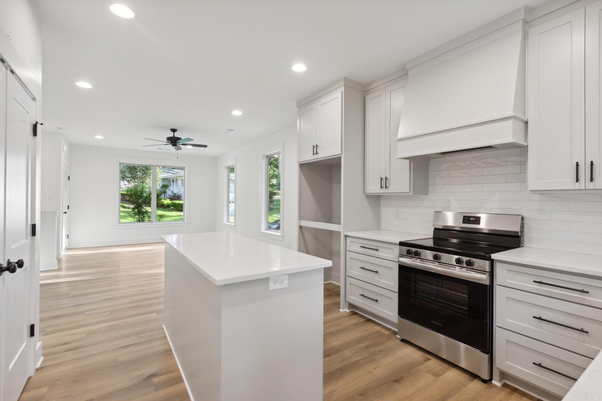 WEST HILL - Residential