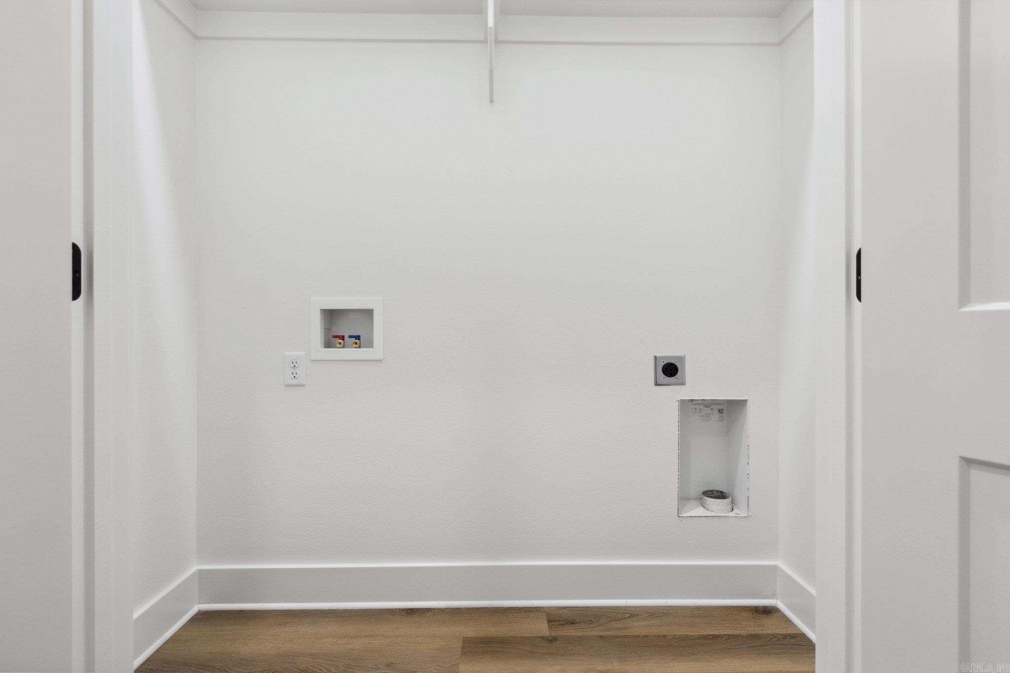 WEST HILL - Residential