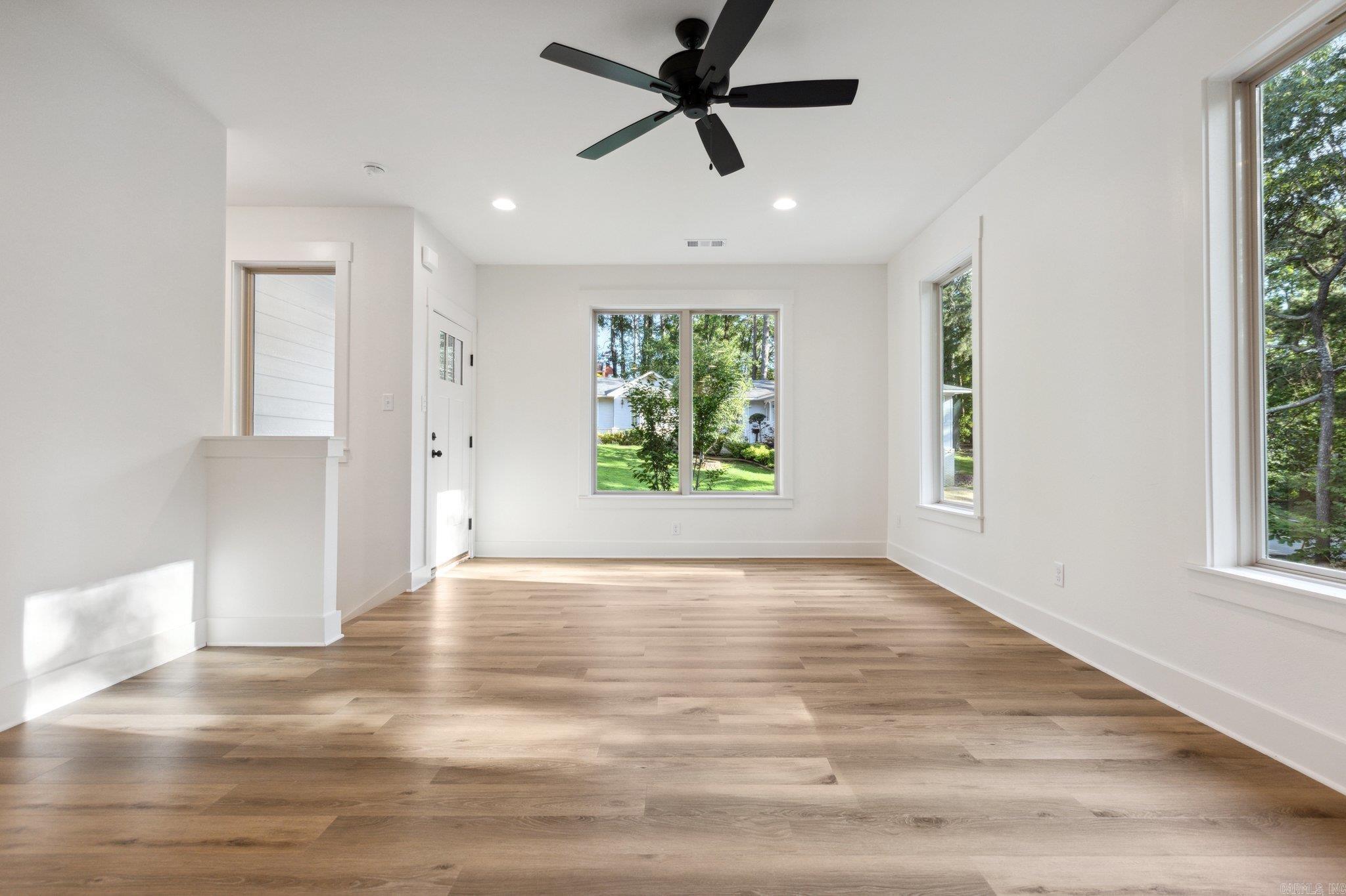 WEST HILL - Residential