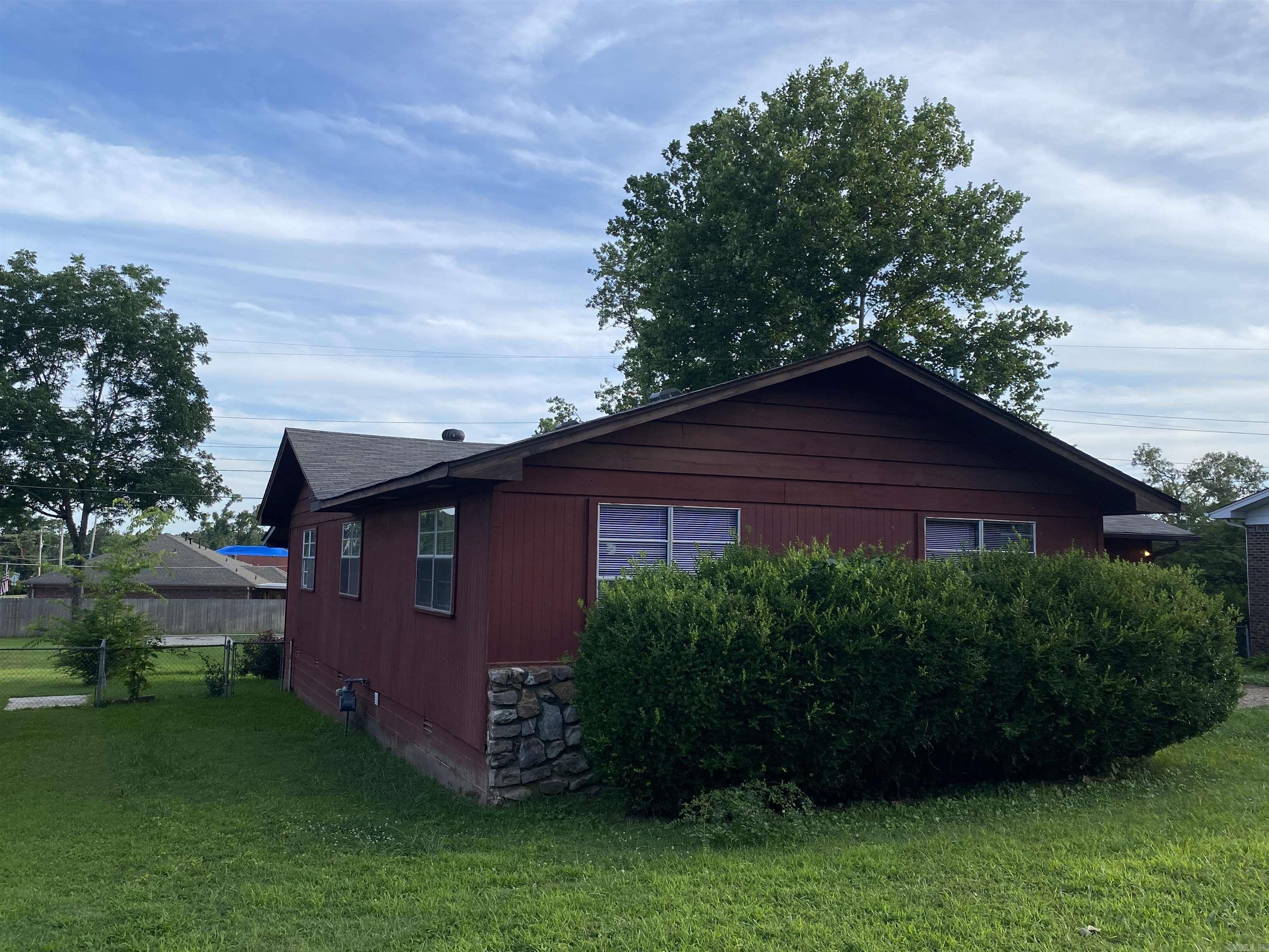 MCMURTRY DAVIS - Residential