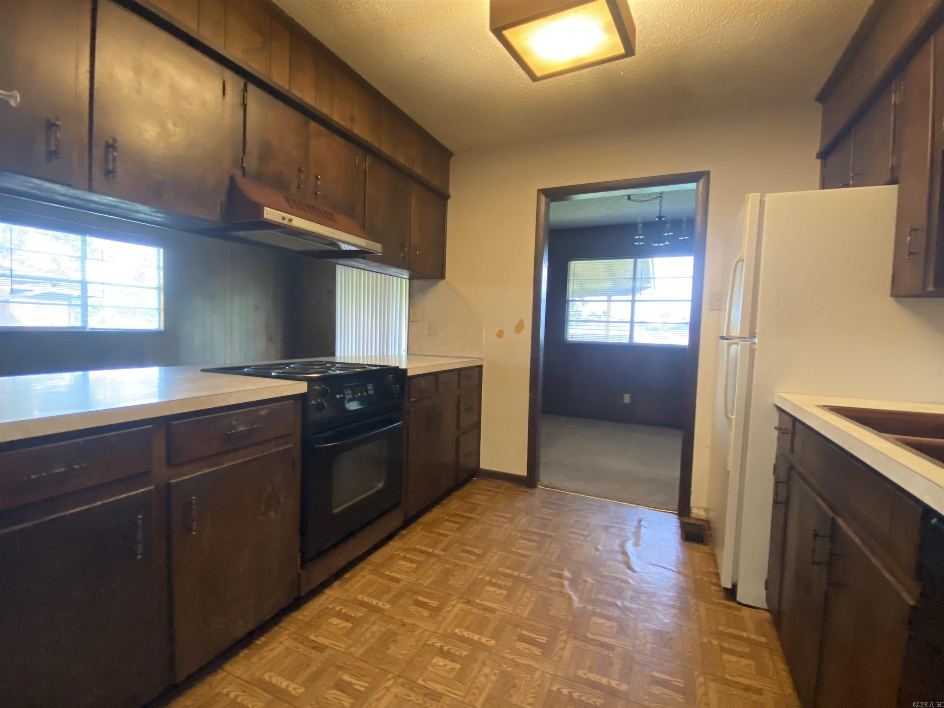 MCMURTRY DAVIS - Residential