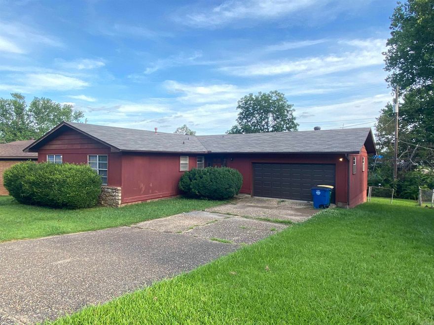 Great investment property or perfect for first-time homebuyers! This home needs a little TLC to shine. The spacious family room flows into a large dining area and an expansive living room. With three generously sized bedrooms and two full bathrooms, there's plenty of room to grow. Roof was replaced June 2023, new dishwasher Sept. 2023.  Square footage is taken from an Appraisal done May 2024.  Schedule an appointment to view today!  Agent see AGENT REMARKS