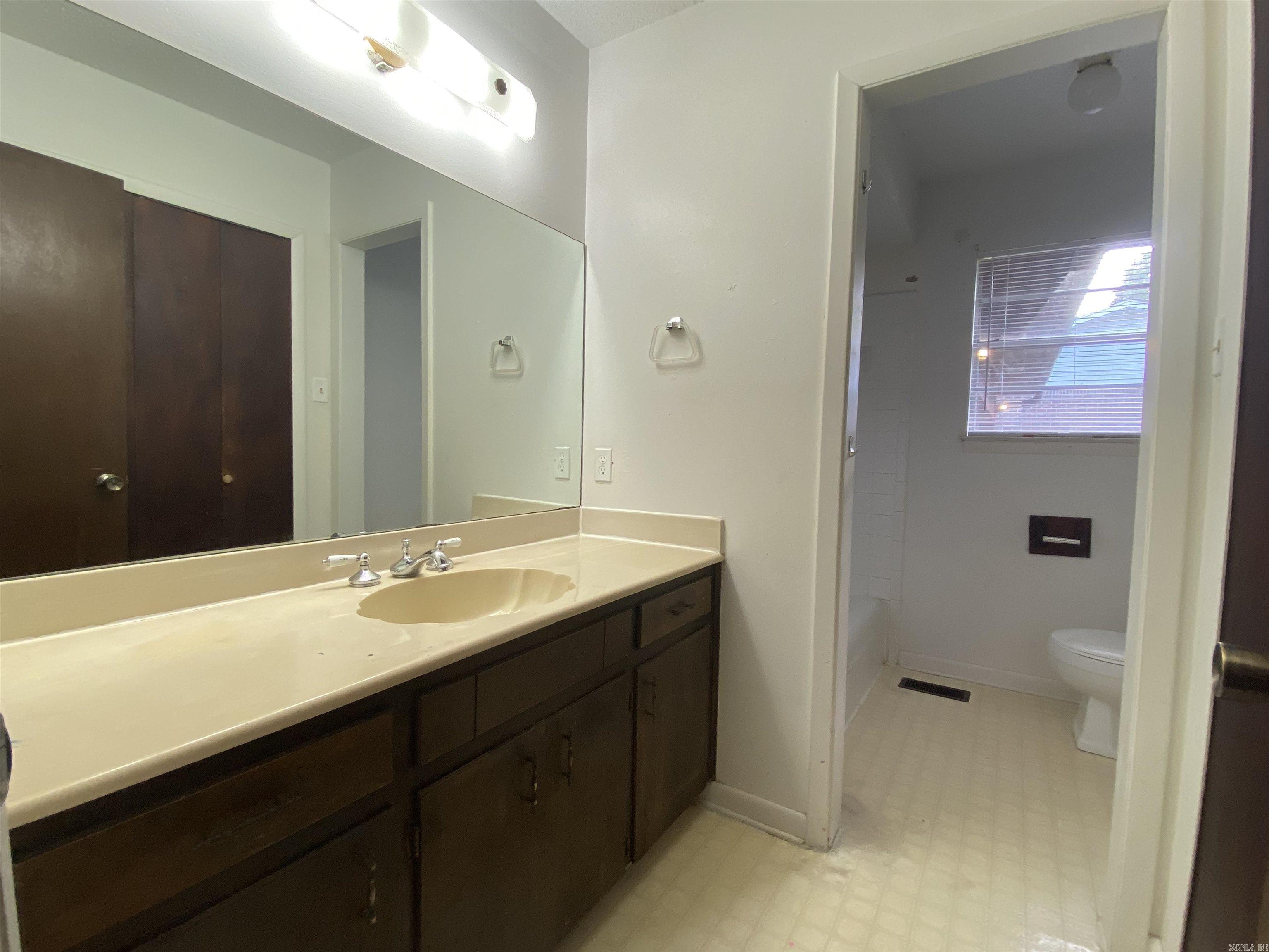 MCMURTRY DAVIS - Residential