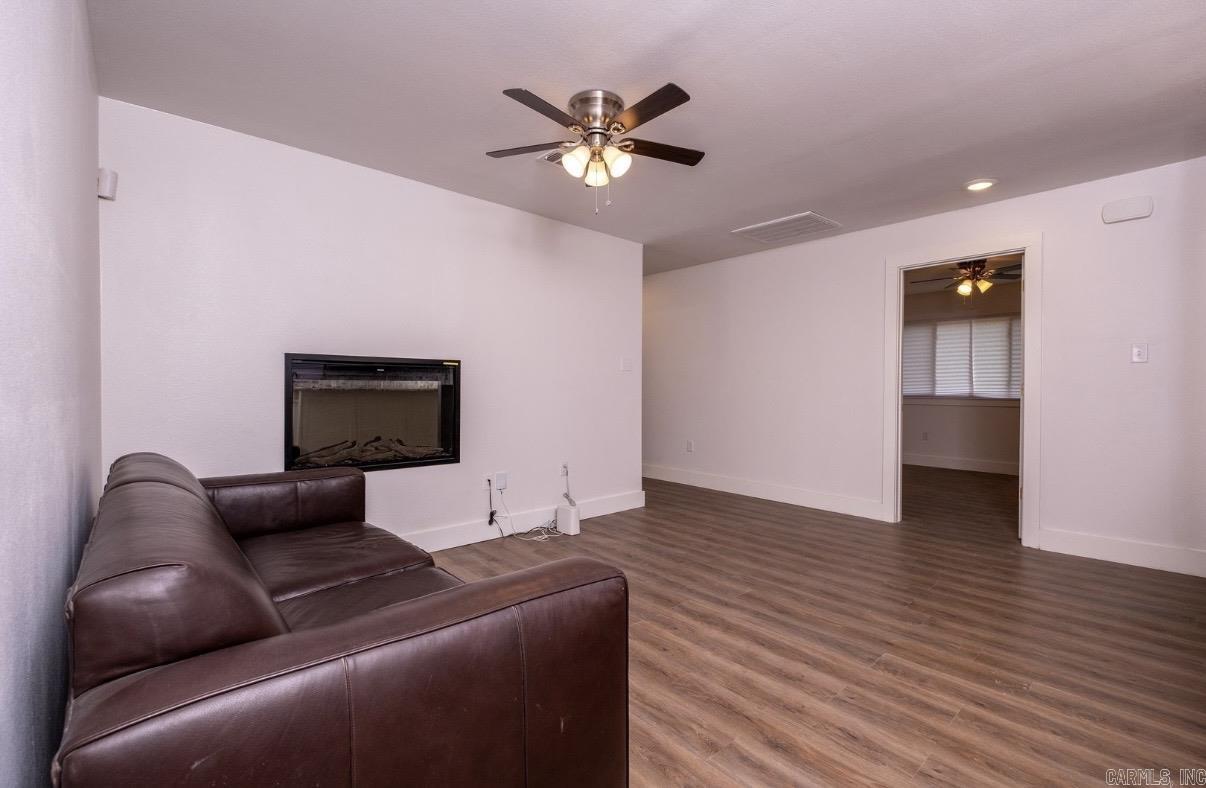 ROSE HILL - Residential