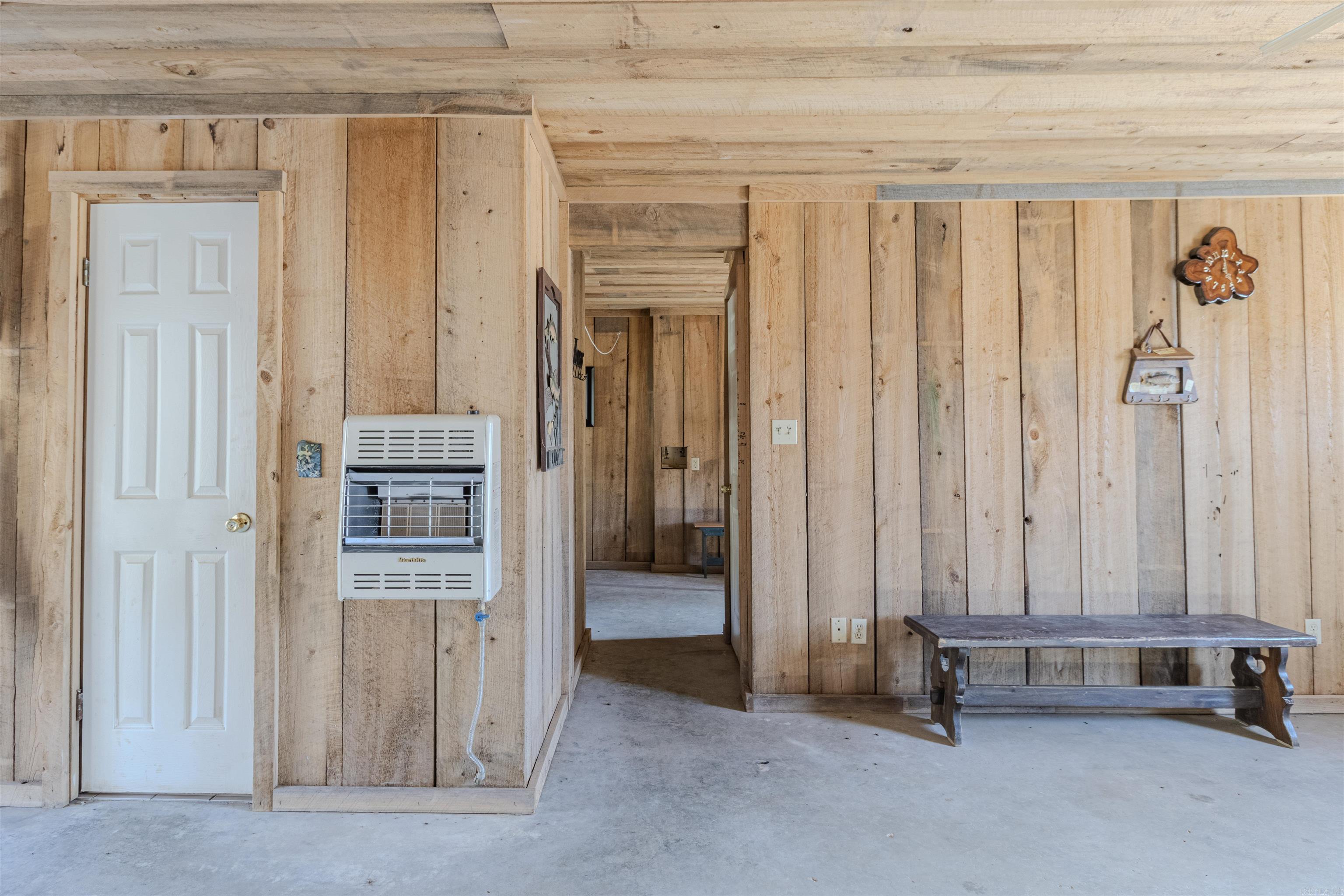 JOHNSON S R FARM - Residential