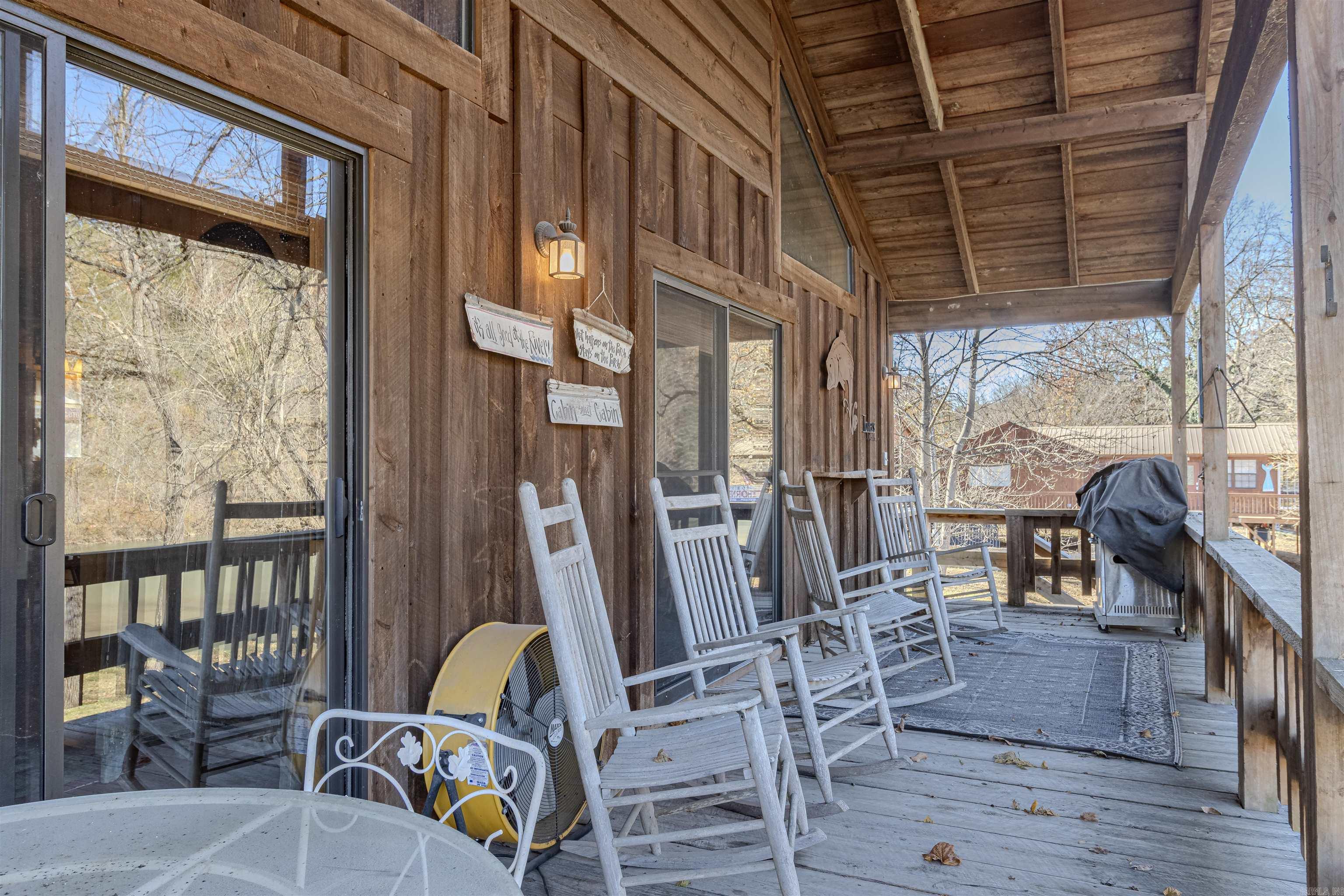 JOHNSON S R FARM - Residential