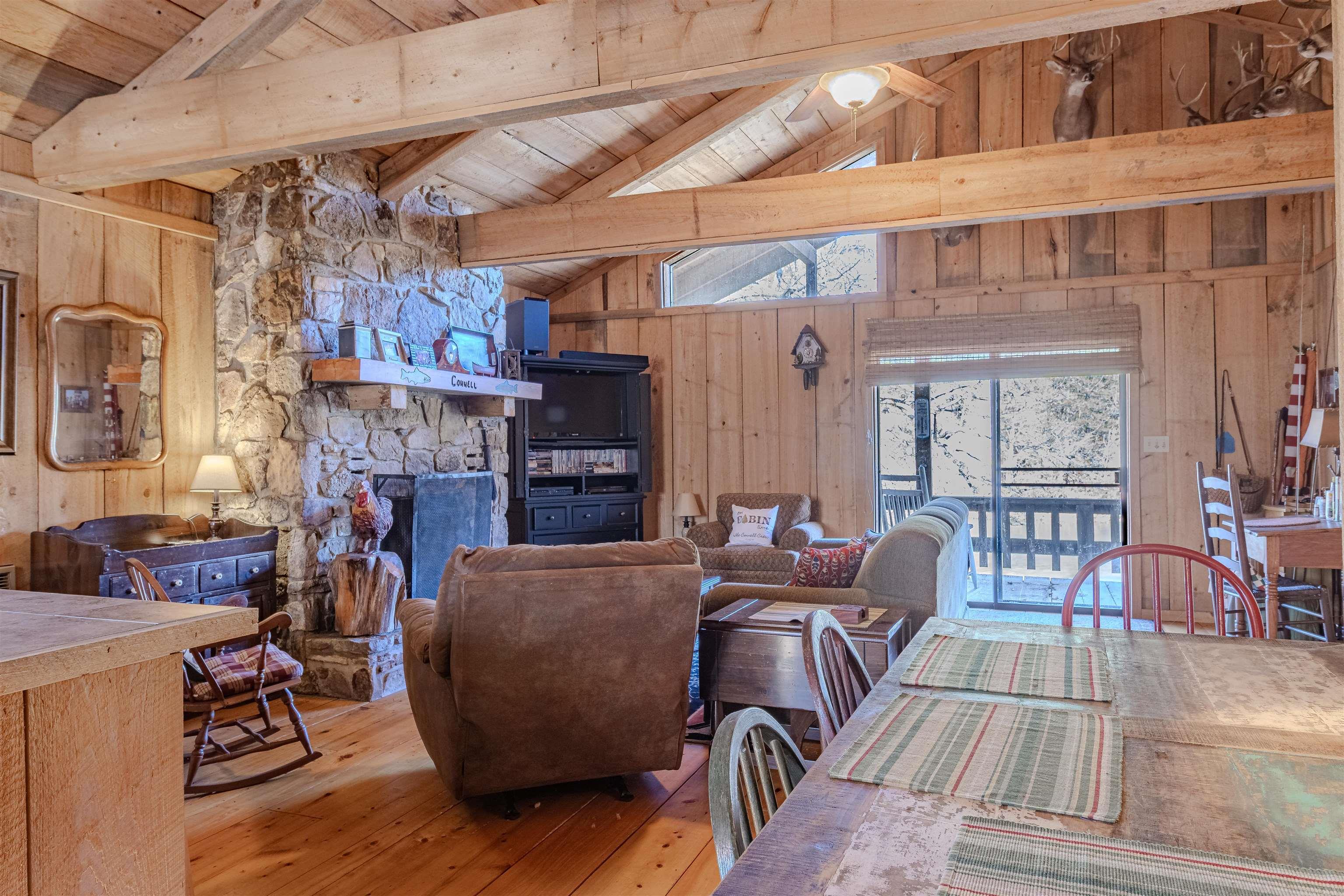 JOHNSON S R FARM - Residential