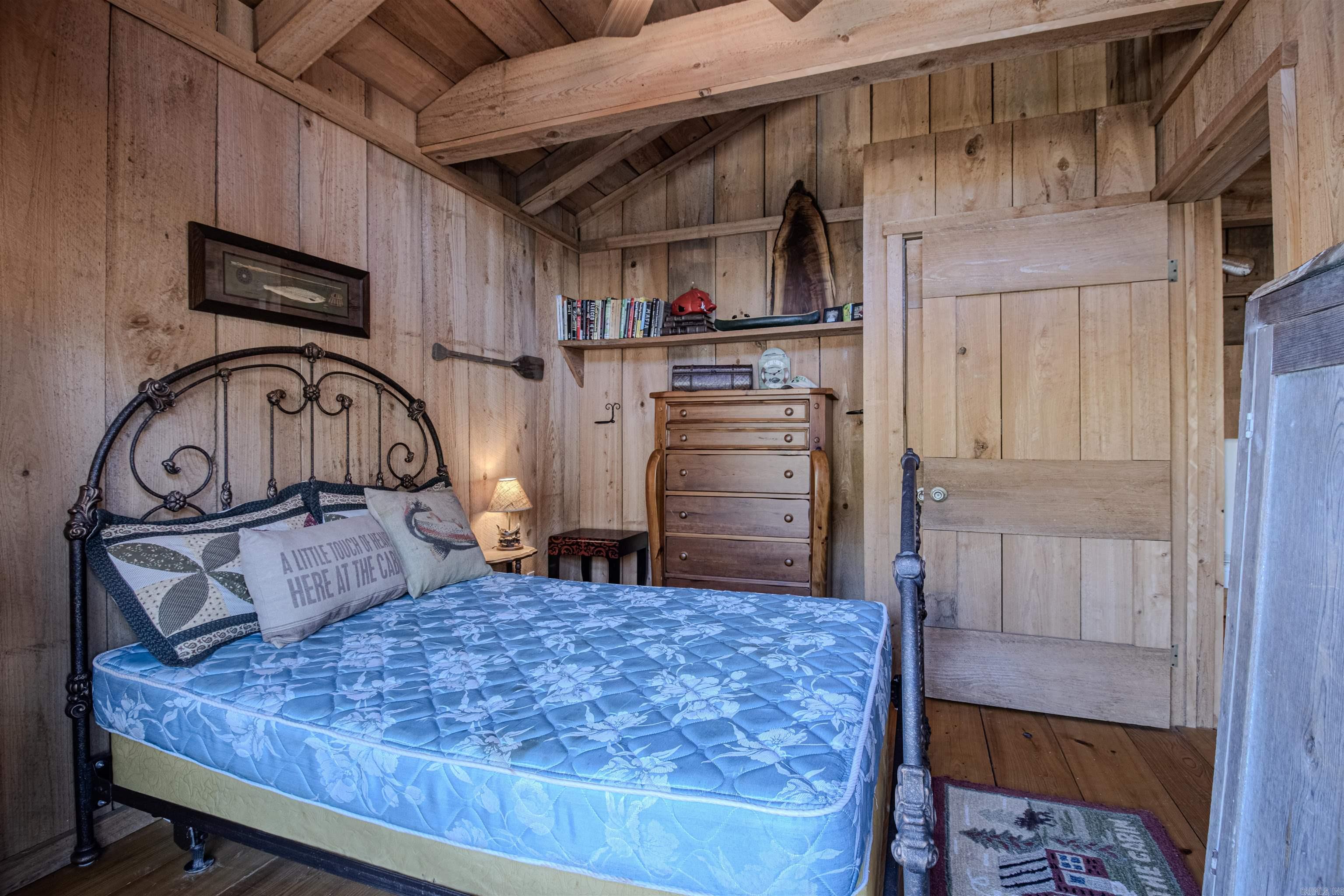 JOHNSON S R FARM - Residential