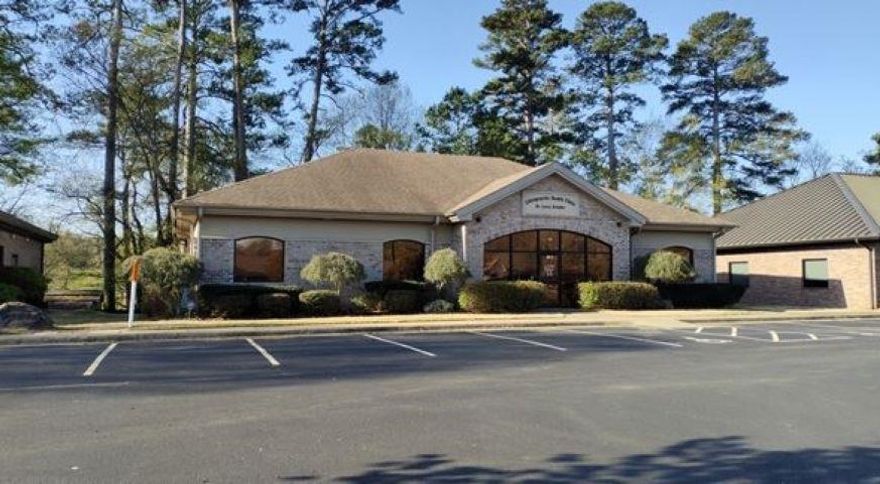 3,408sf +/- Professional Office Building Carpenter Professional Office Park Bonus 720sf +/- of Storage Space Upstairs 13 Offices /Exam Rooms - 3 Restrooms Reception Area / Break Room Washer / Dryer Connections Large Shared Parking Lot Zoned C3 -Neighborhood Commercial