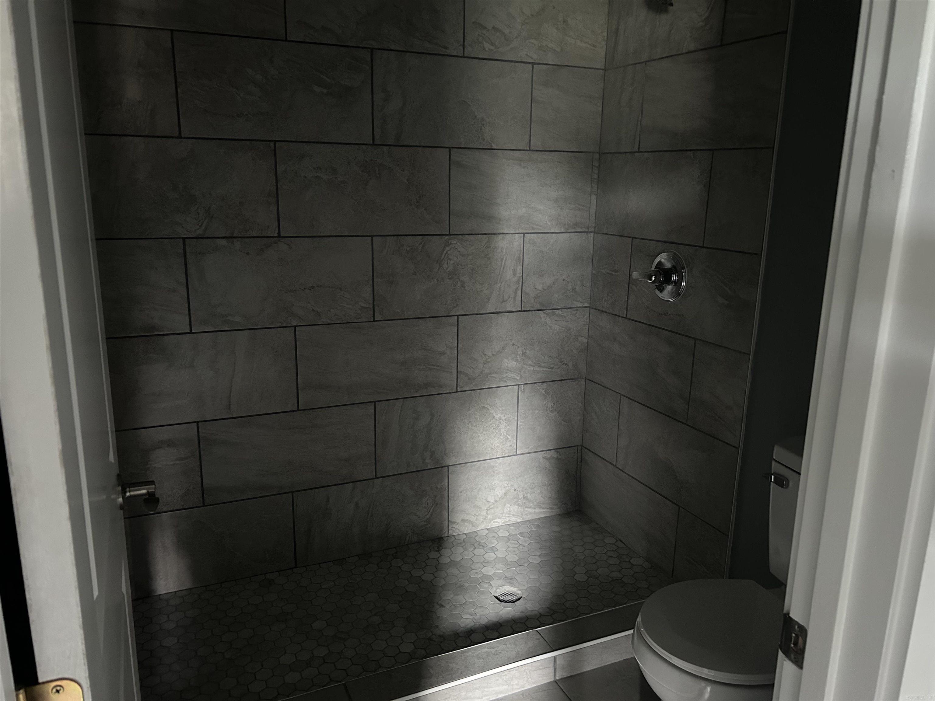 PLEASANT HOMES - Residential