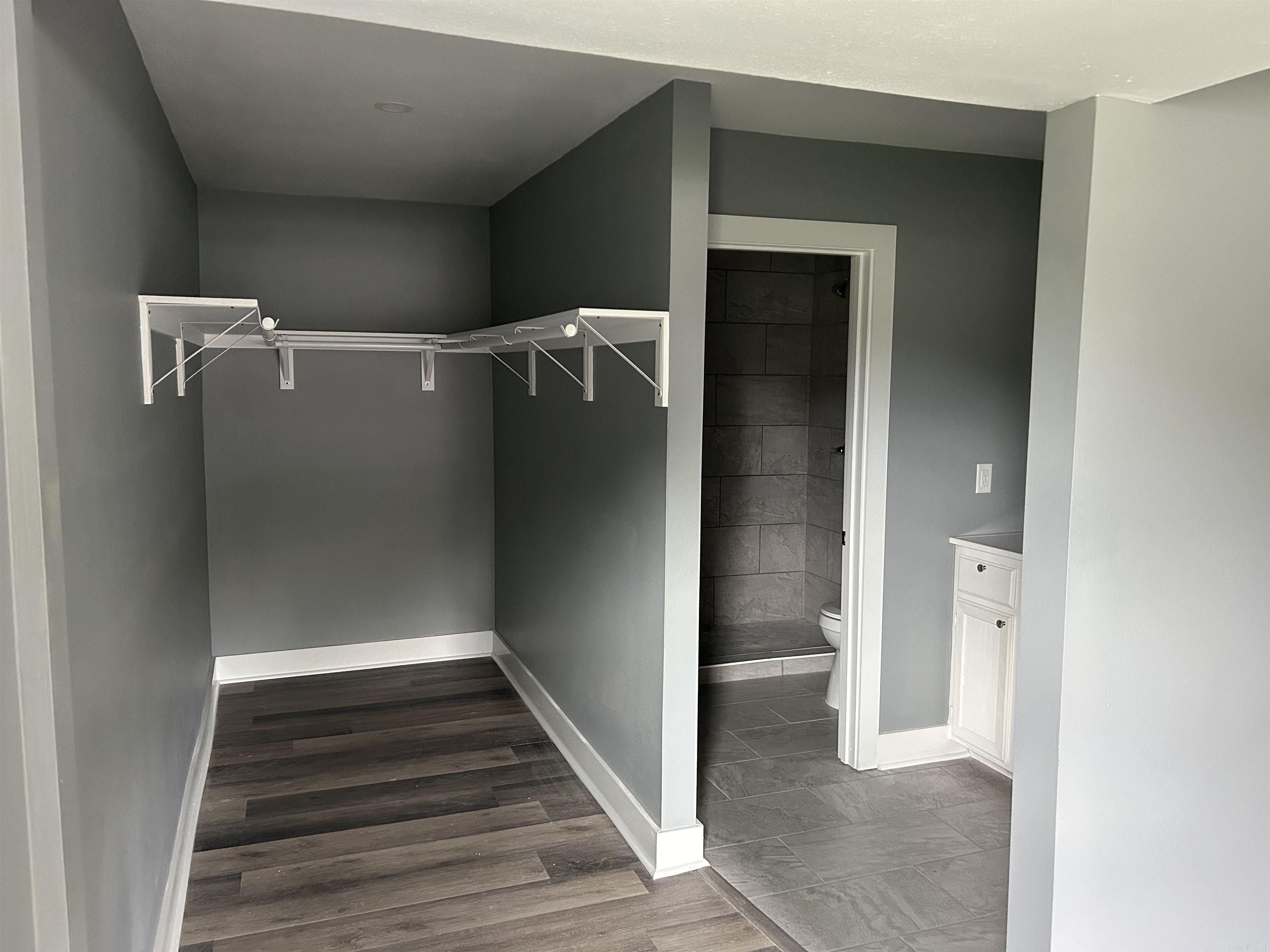 PLEASANT HOMES - Residential