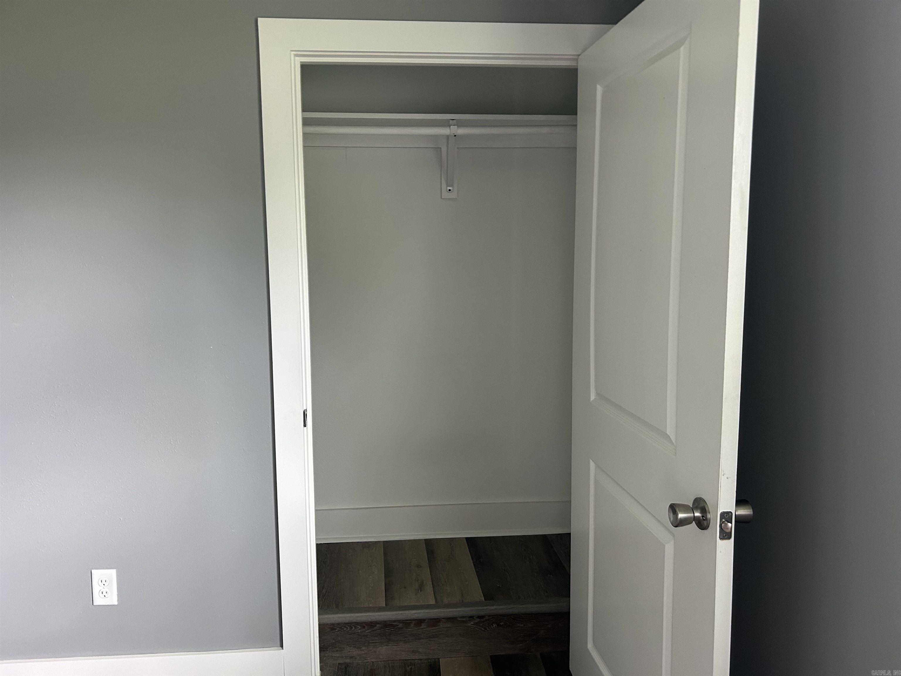 PLEASANT HOMES - Residential