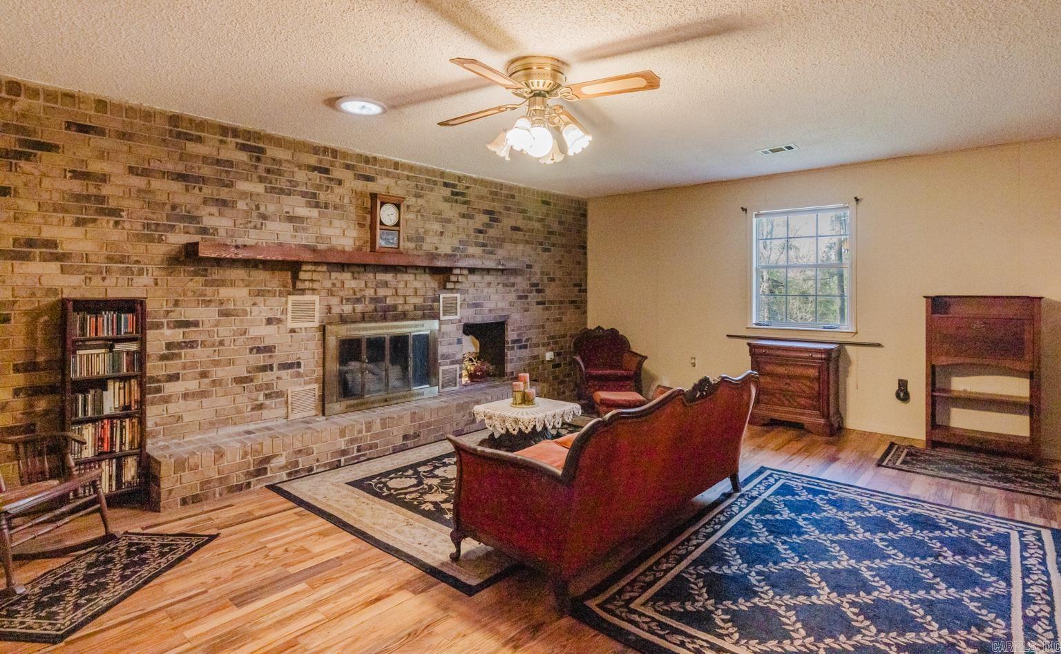 RANCHWOOD - Residential