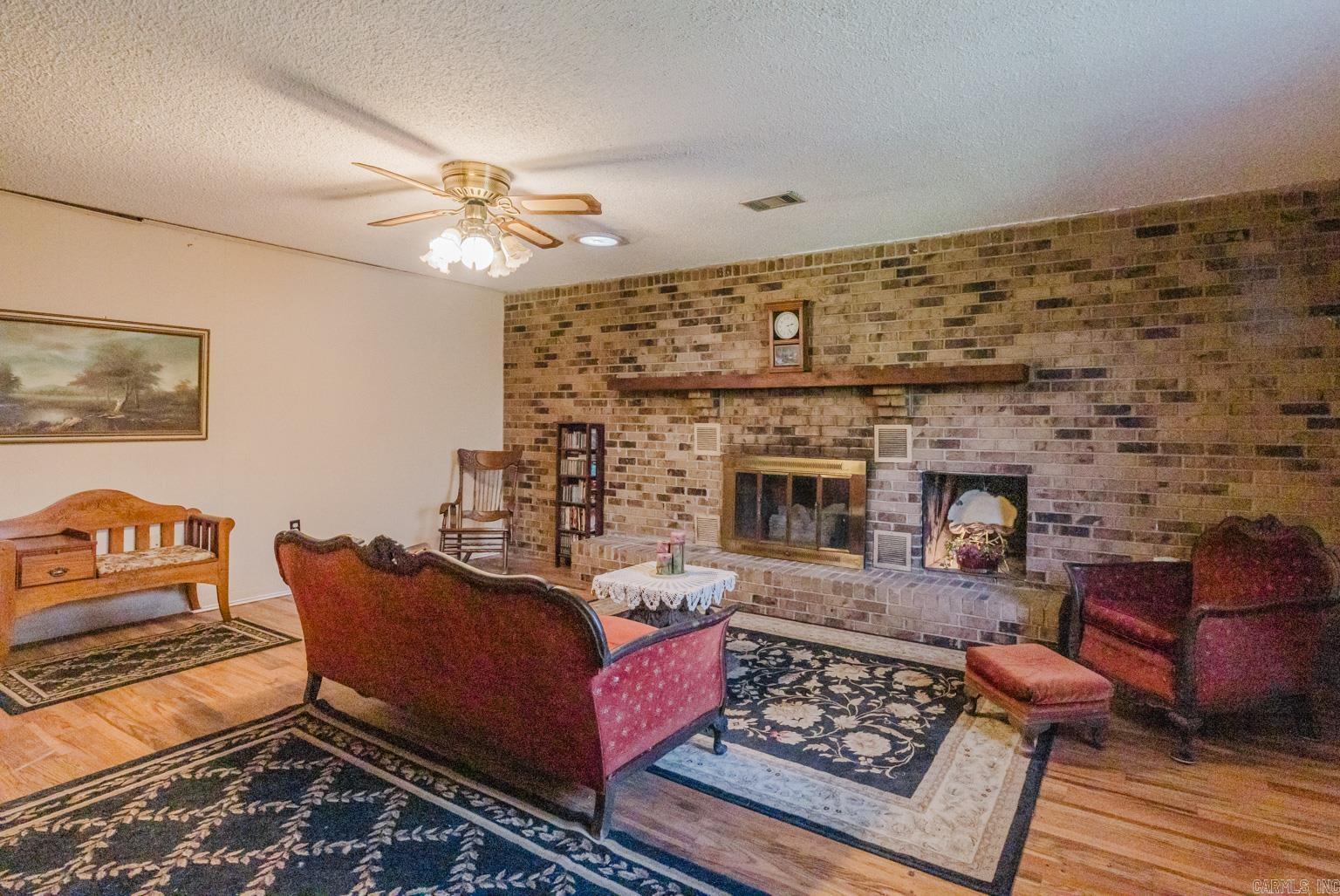 RANCHWOOD - Residential