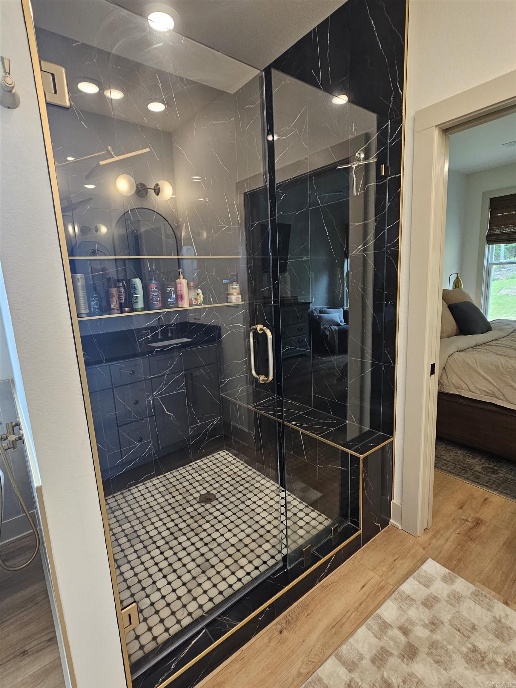 MILLERS GLENN - Residential