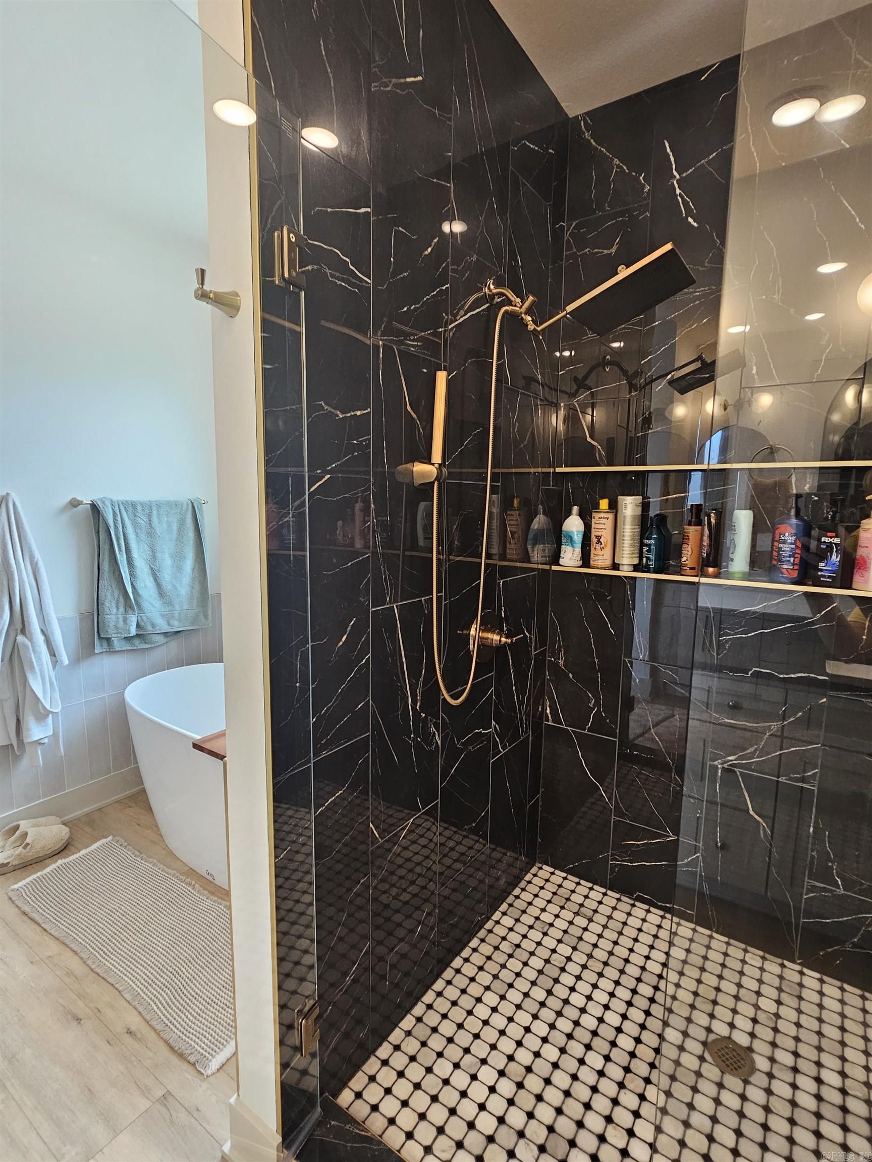 MILLERS GLENN - Residential