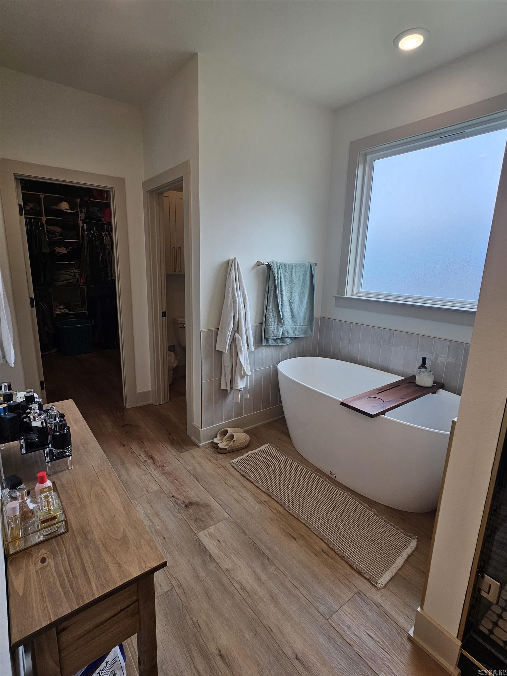 MILLERS GLENN - Residential