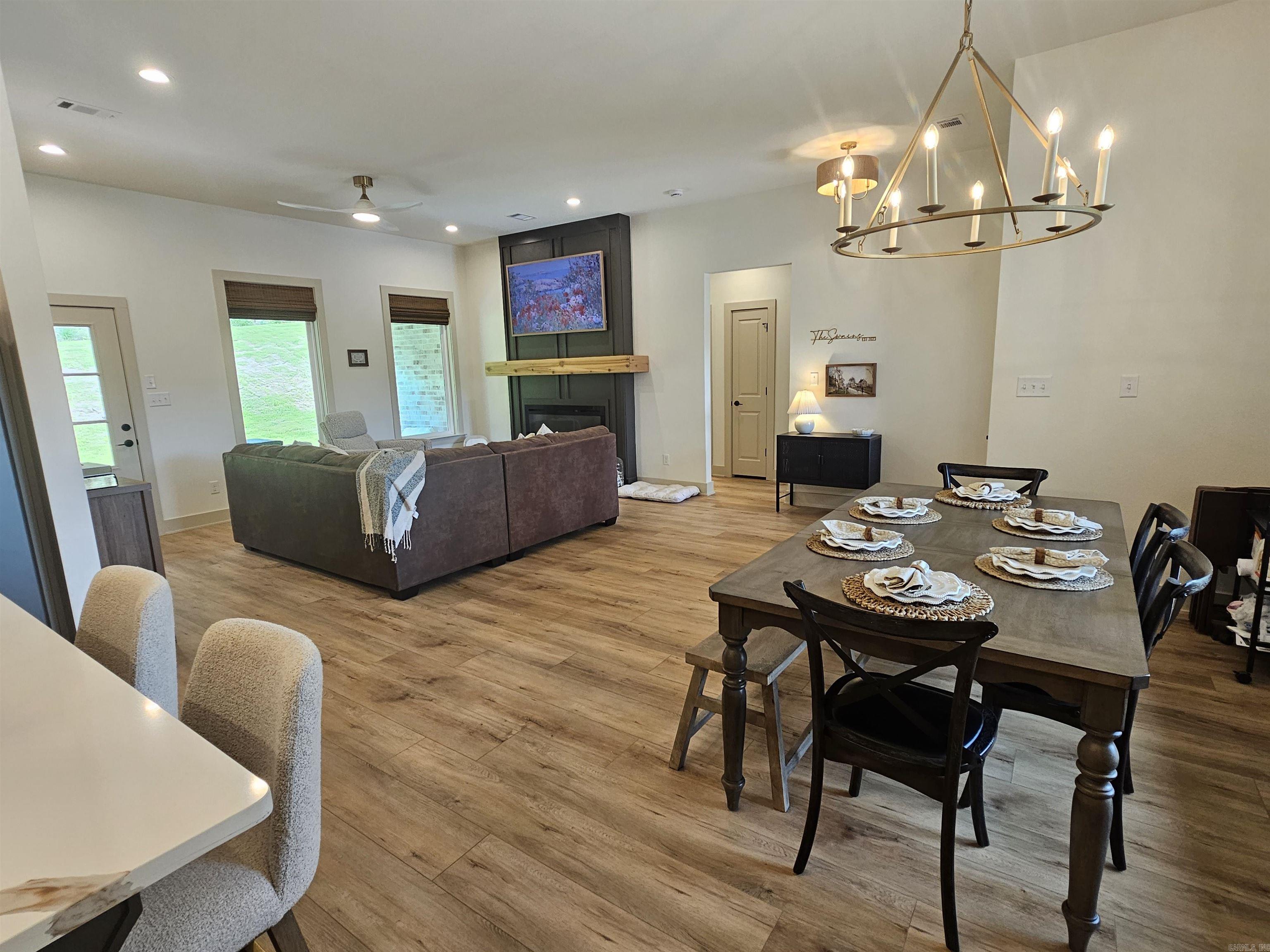 MILLERS GLENN - Residential