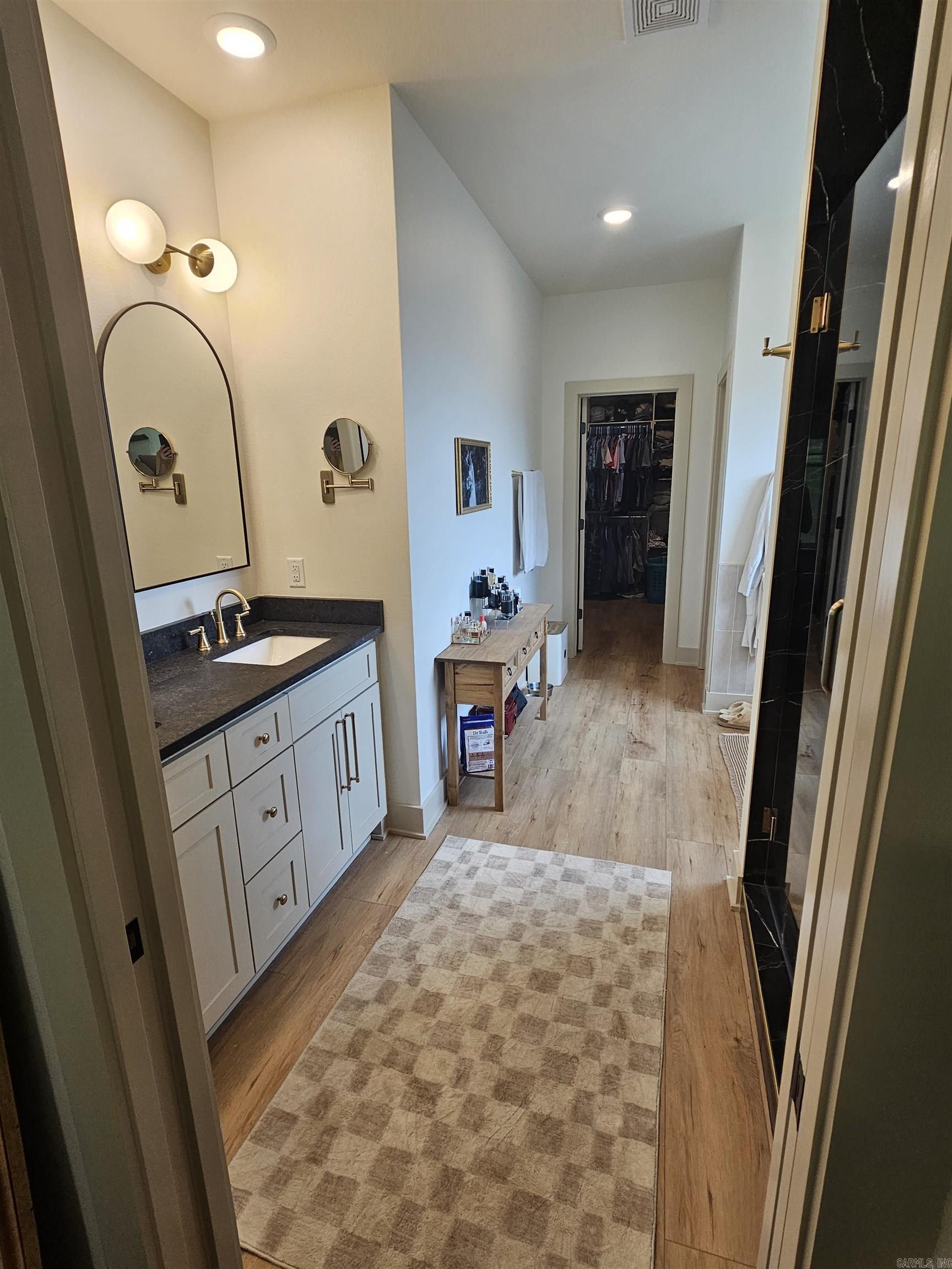 MILLERS GLENN - Residential