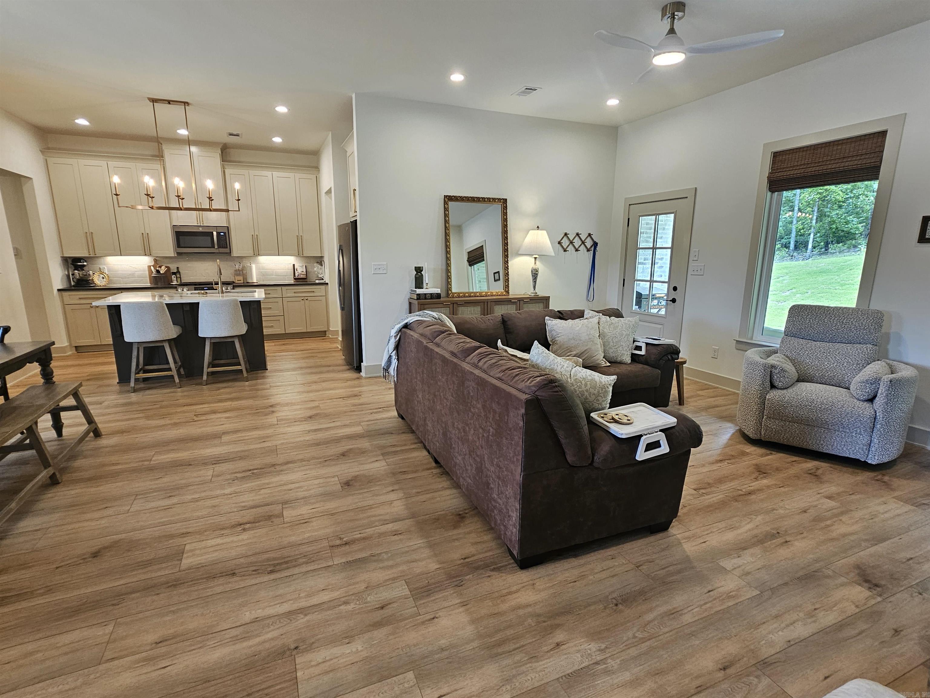 MILLERS GLENN - Residential