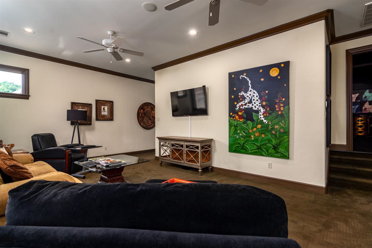 Hickory Grove - Residential