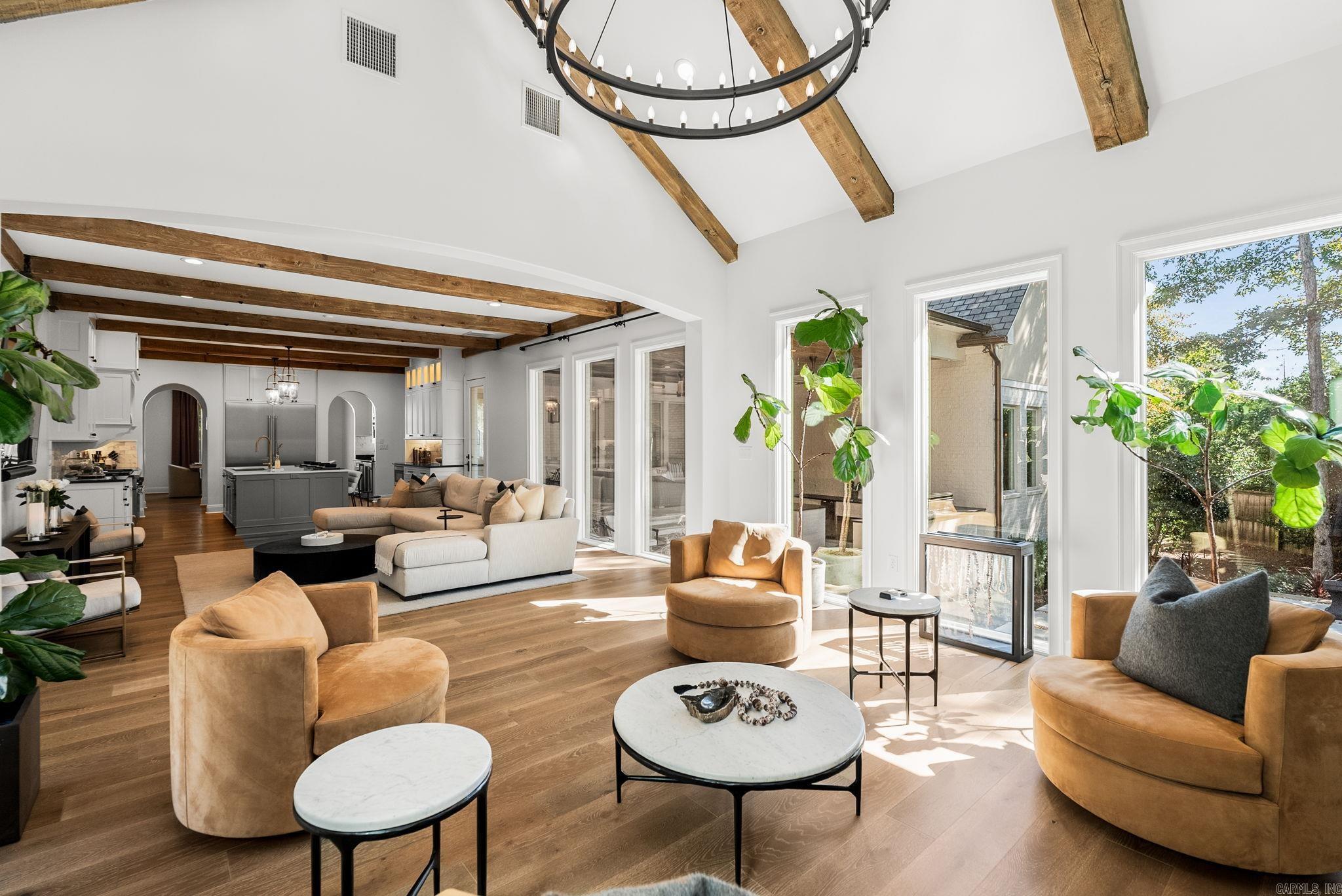 CHENAL VALLEY SOLOGNE CIRCLE - Residential