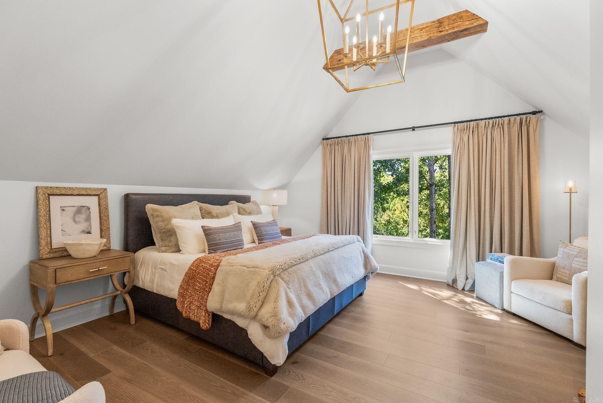 CHENAL VALLEY SOLOGNE CIRCLE - Residential