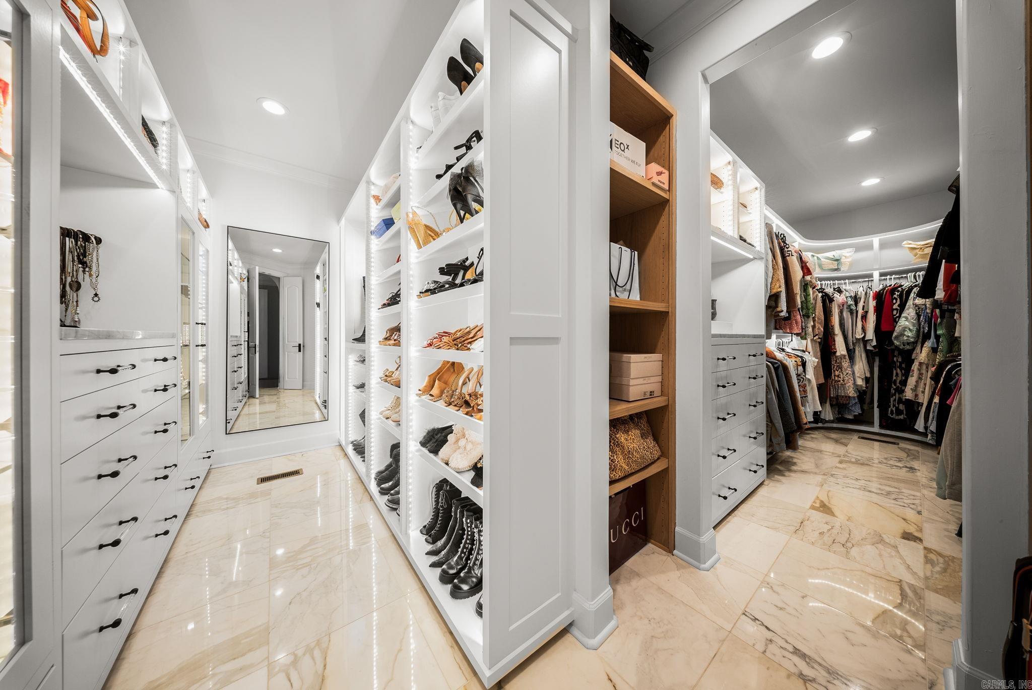 CHENAL VALLEY SOLOGNE CIRCLE - Residential