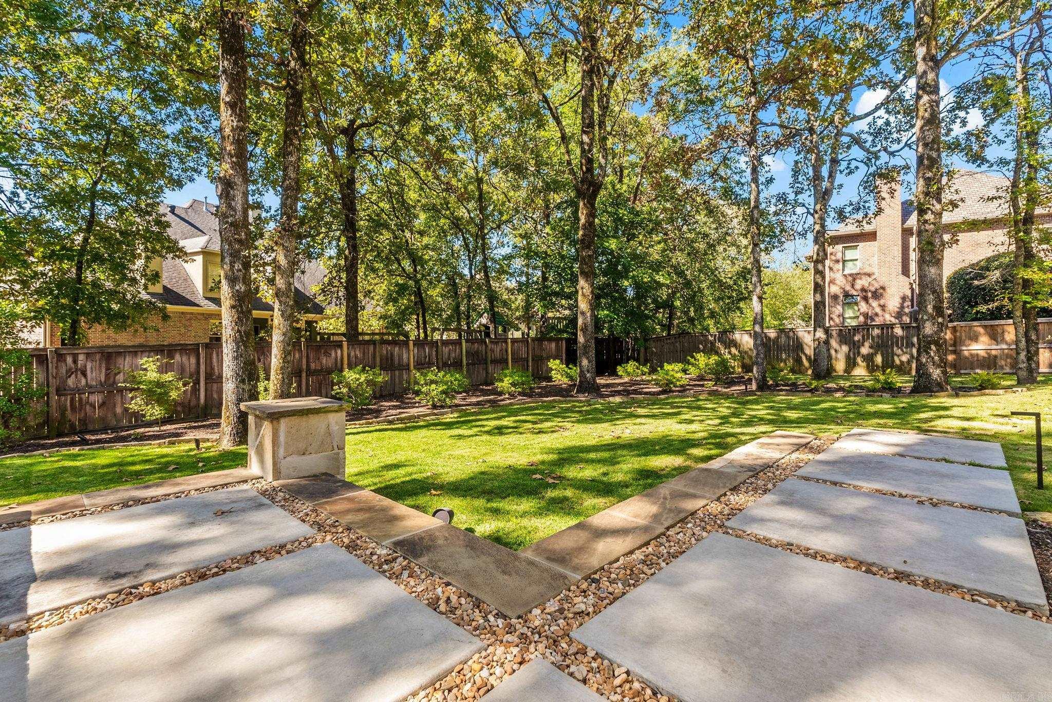 CHENAL VALLEY SOLOGNE CIRCLE - Residential