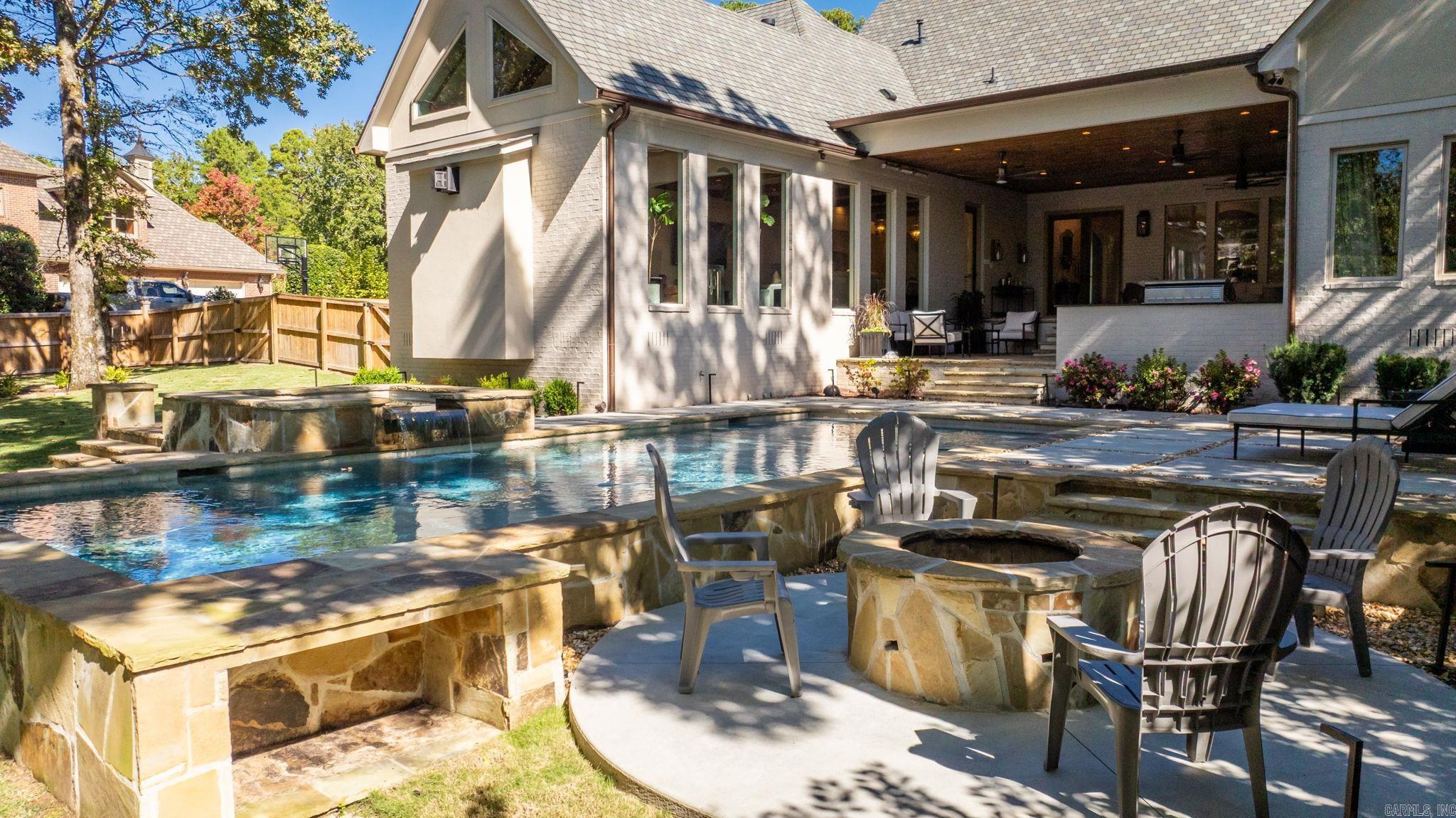 CHENAL VALLEY SOLOGNE CIRCLE - Residential