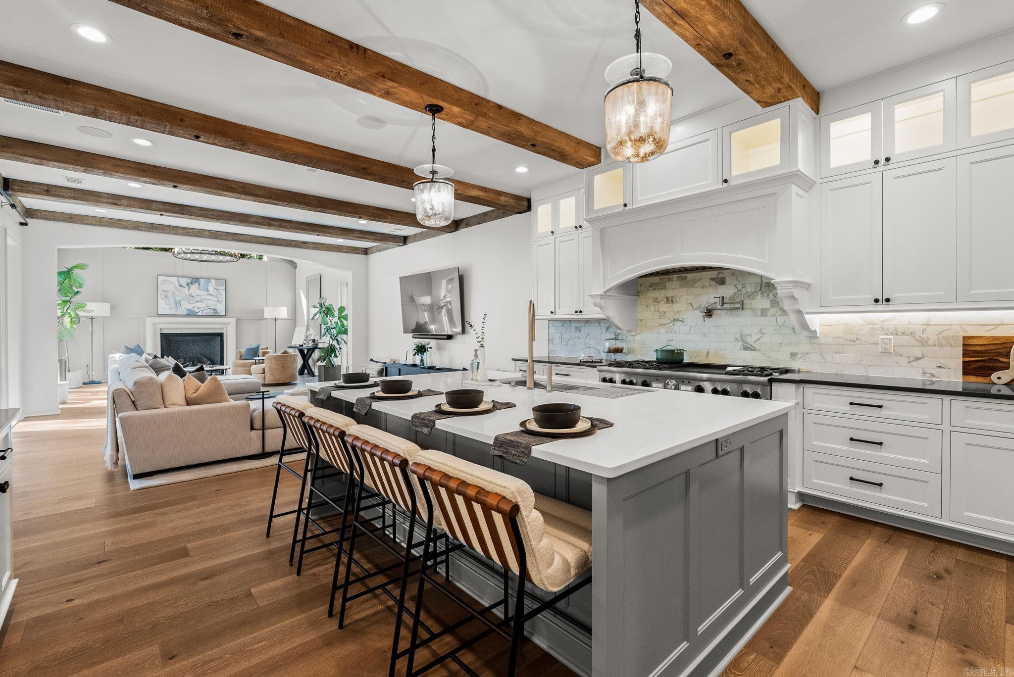 CHENAL VALLEY SOLOGNE CIRCLE - Residential