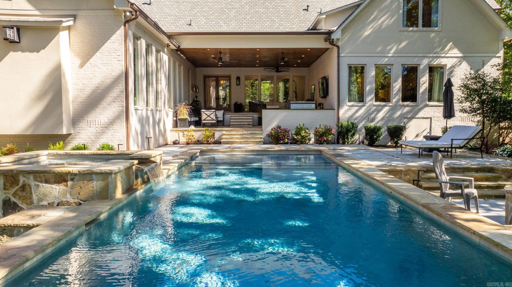 CHENAL VALLEY SOLOGNE CIRCLE - Residential