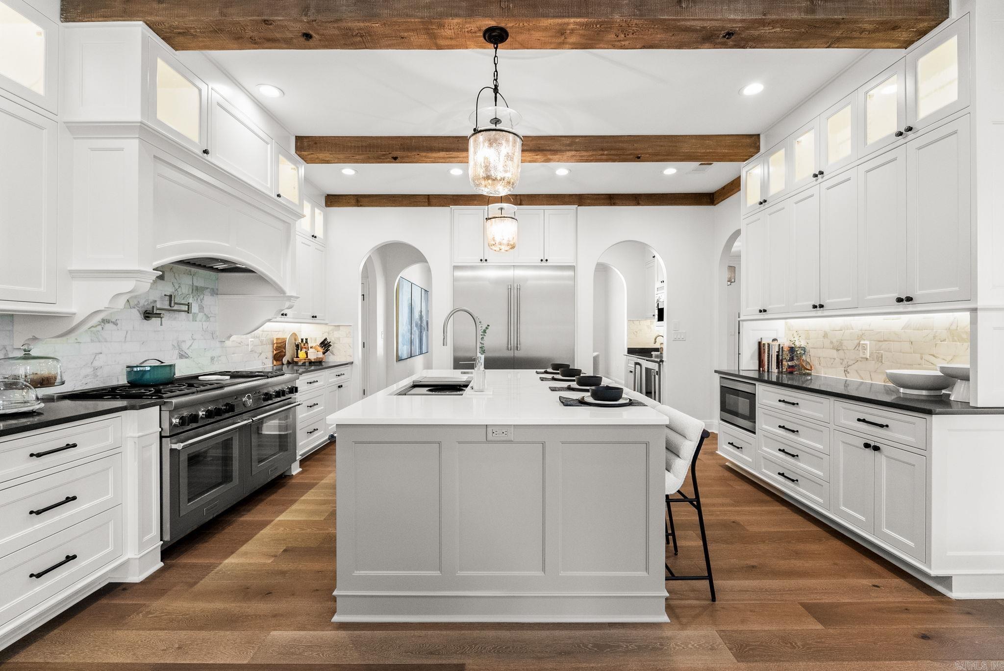 CHENAL VALLEY SOLOGNE CIRCLE - Residential