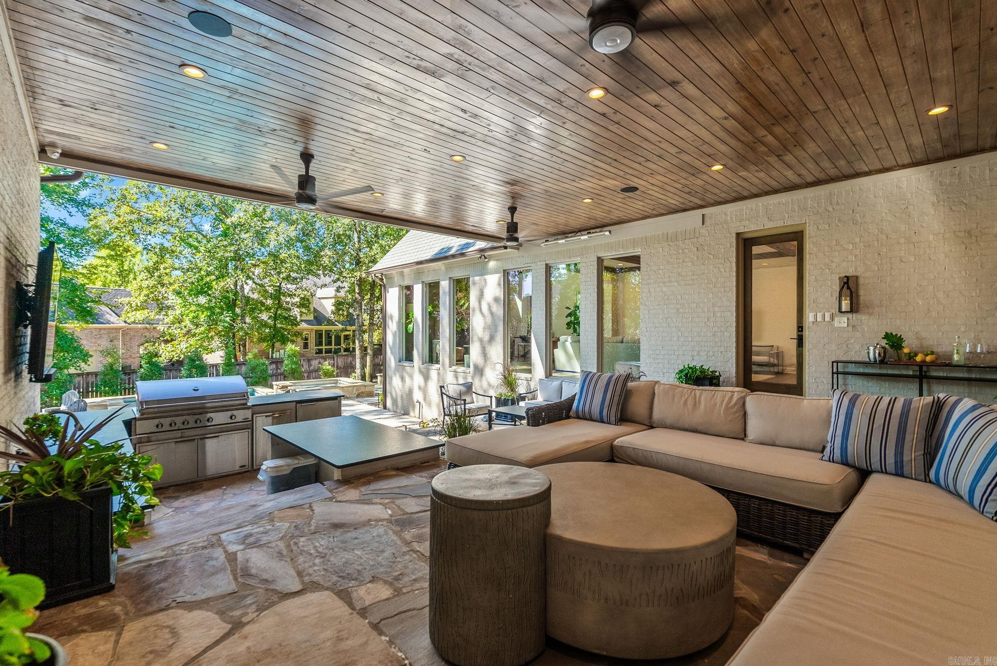 CHENAL VALLEY SOLOGNE CIRCLE - Residential